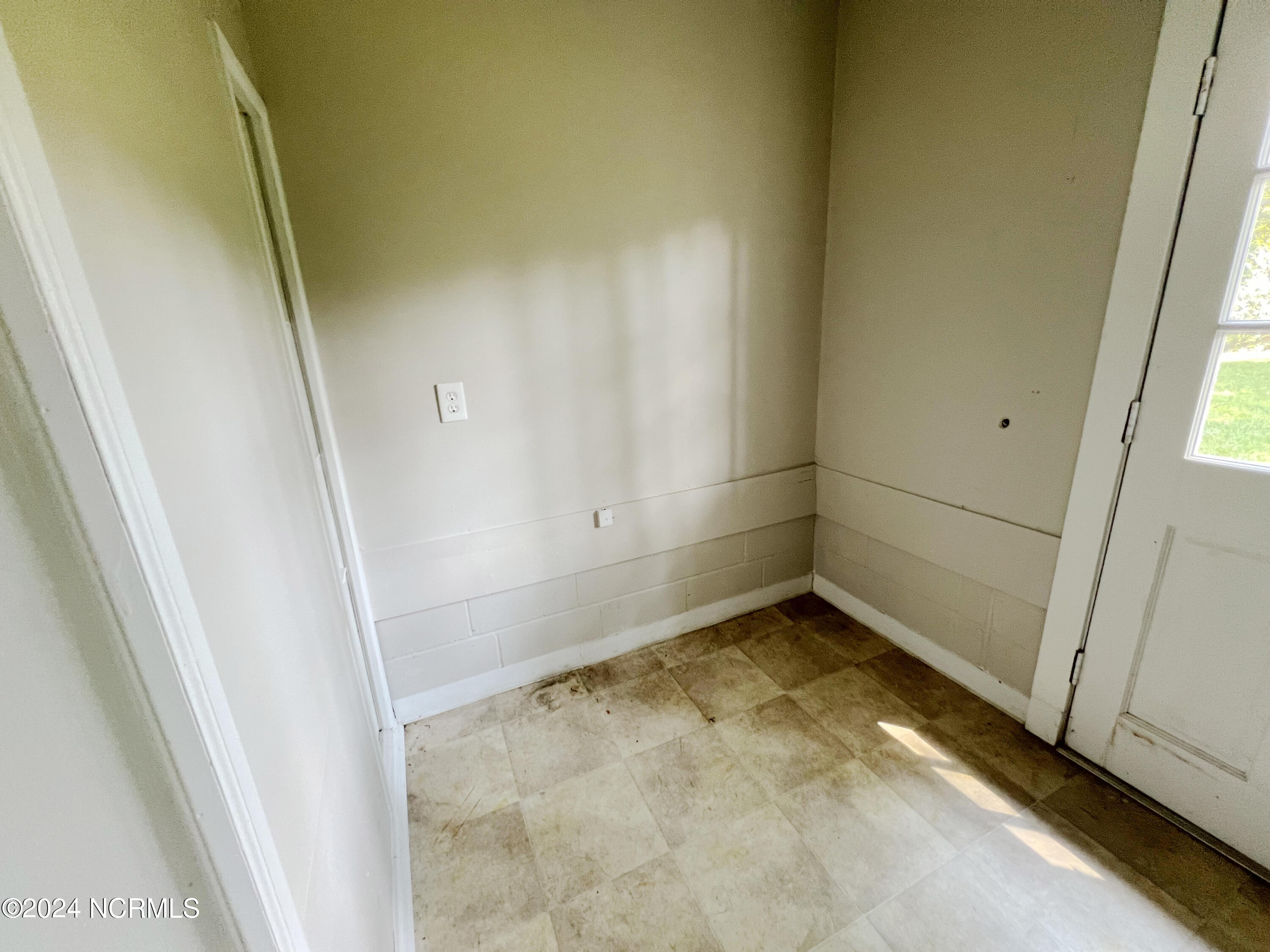 116 Christopher Drive Property Photo 9