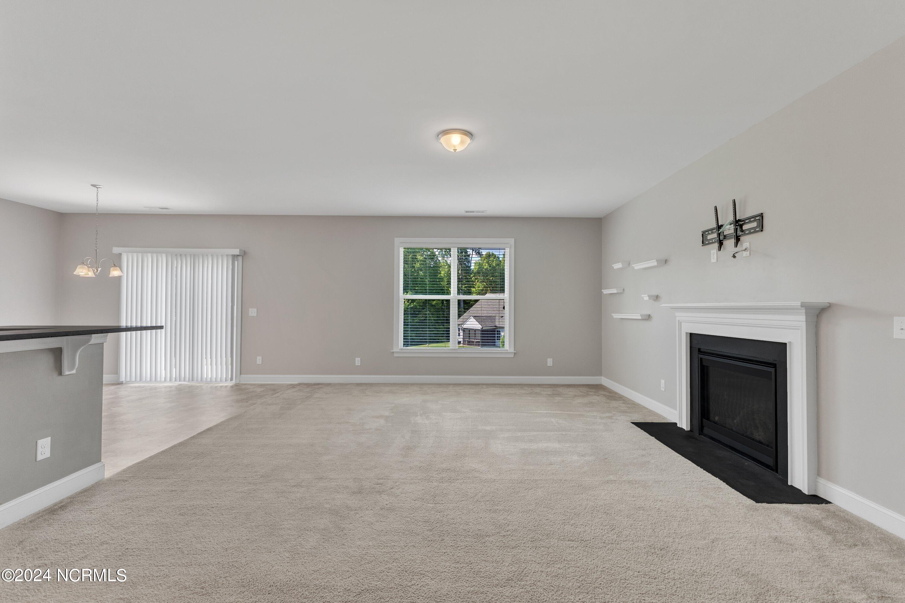 22 Thimbleberry Circle Property Photo 7
