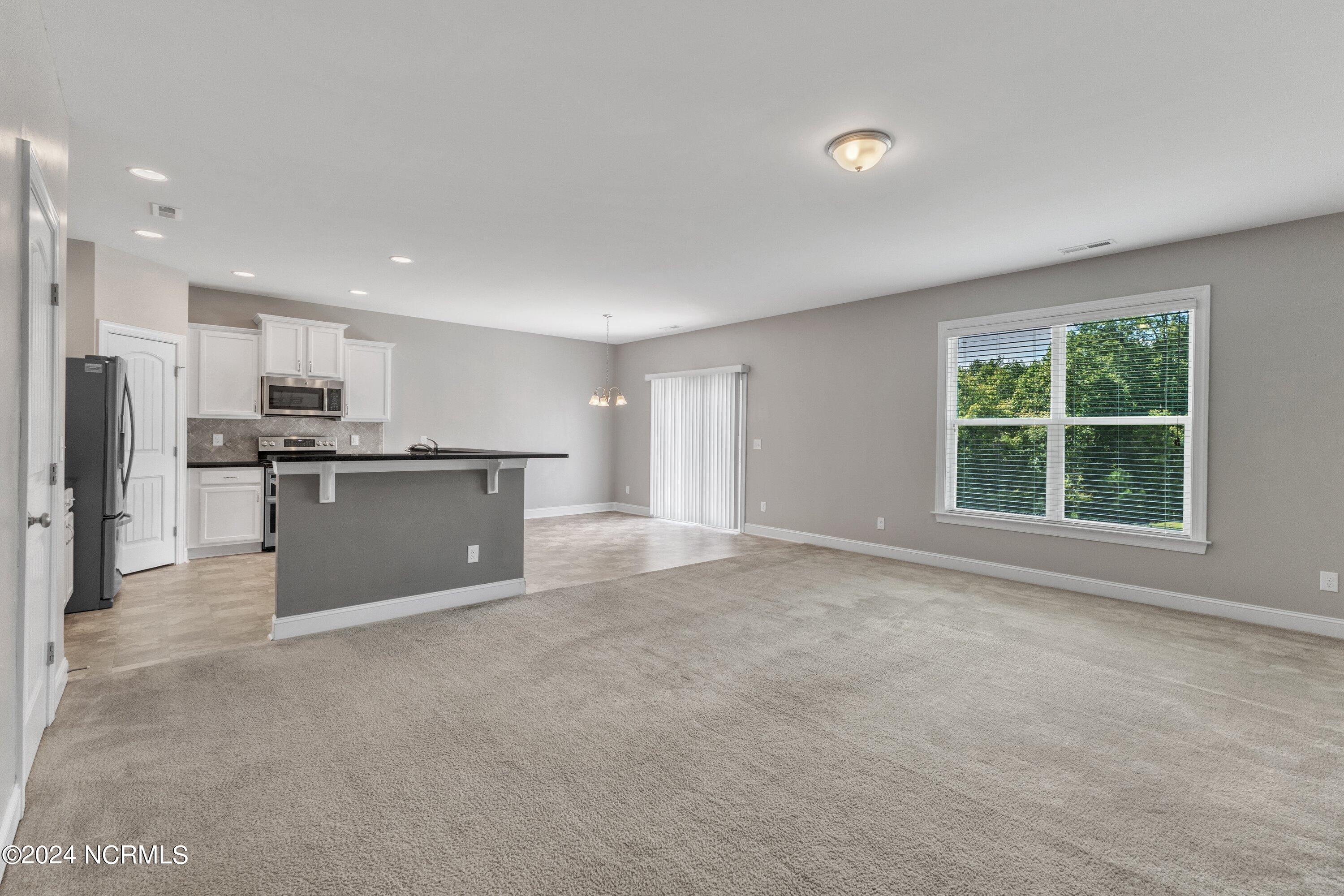 22 Thimbleberry Circle Property Photo 10