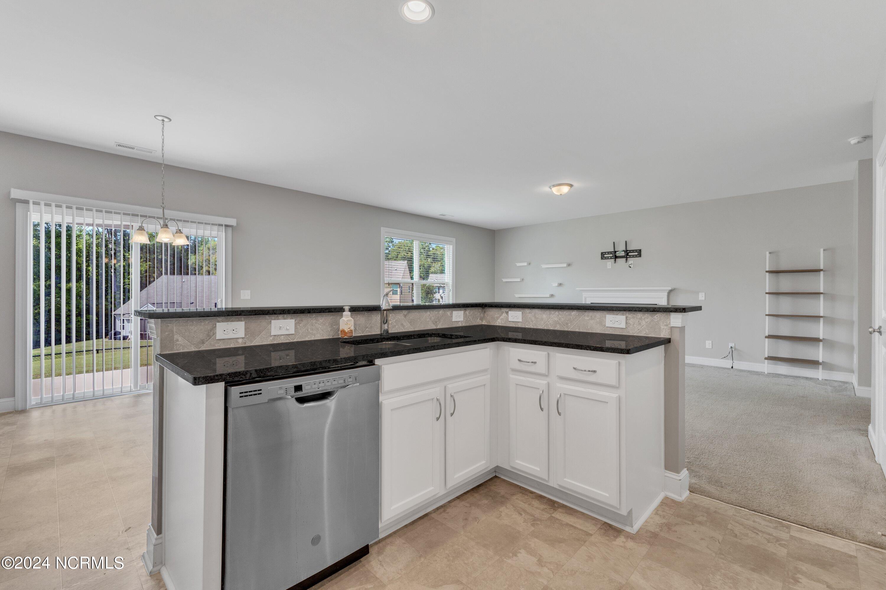 22 Thimbleberry Circle Property Photo 12