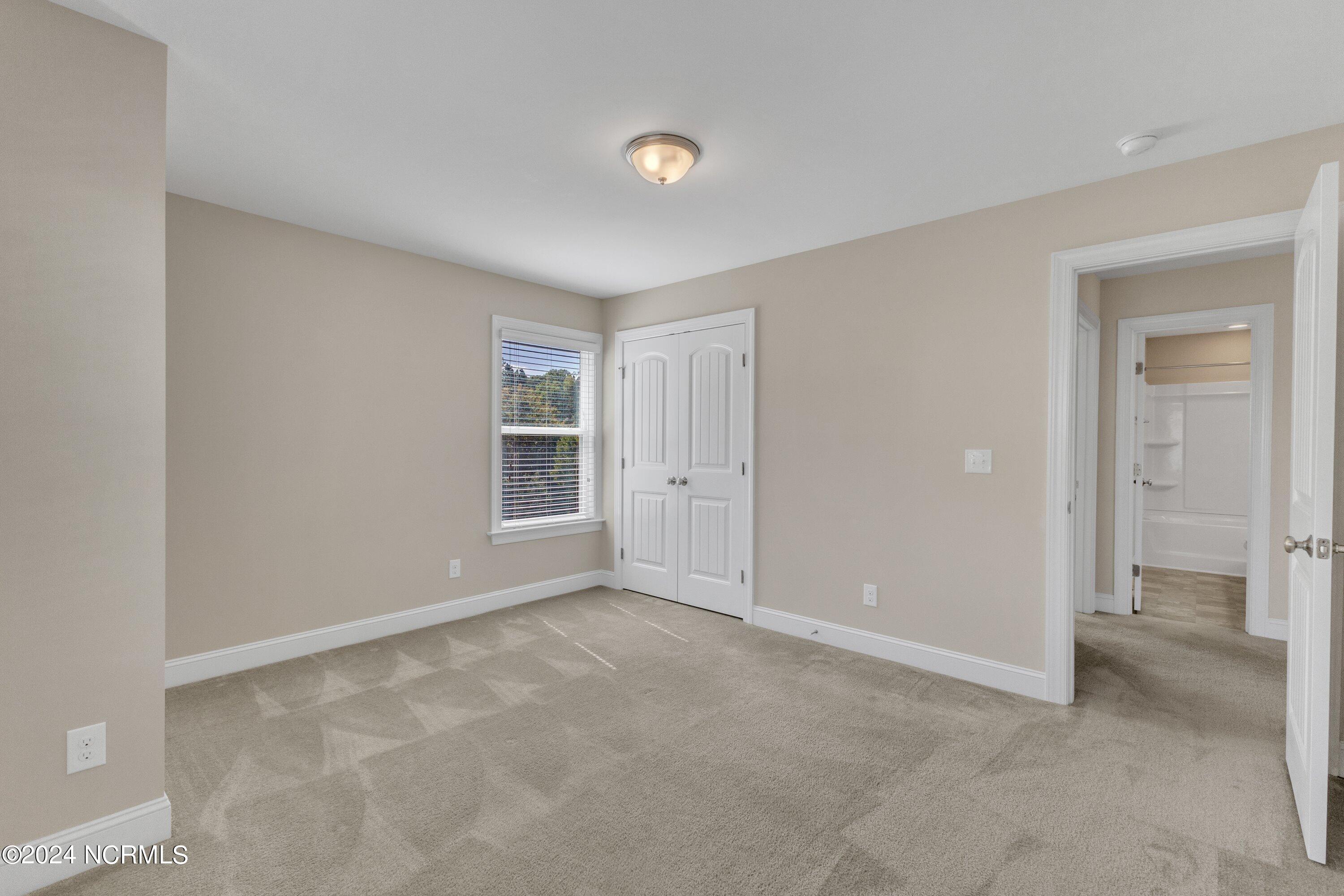 22 Thimbleberry Circle Property Photo 32