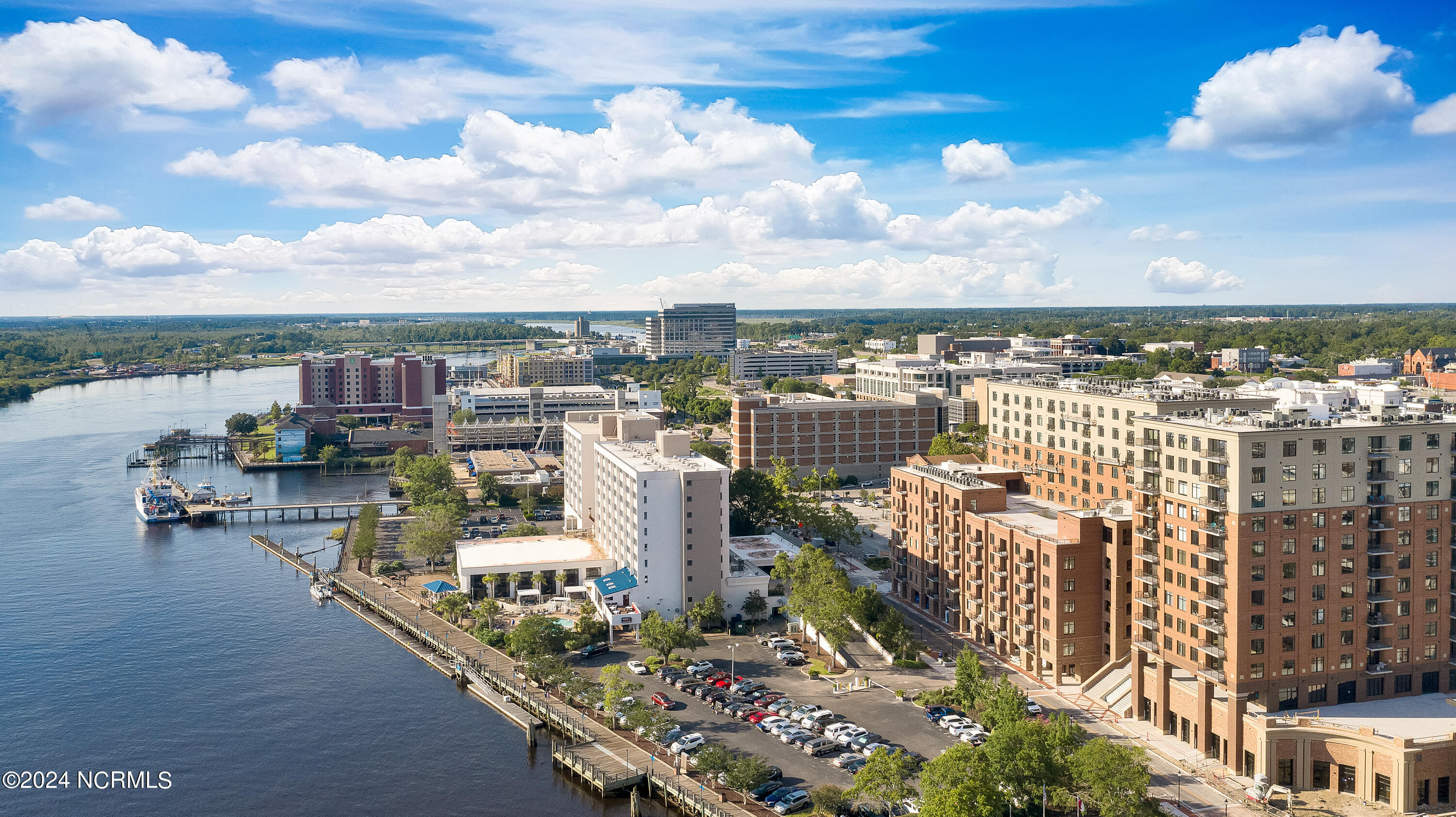 Picture of 240 N Water Street Apt 853