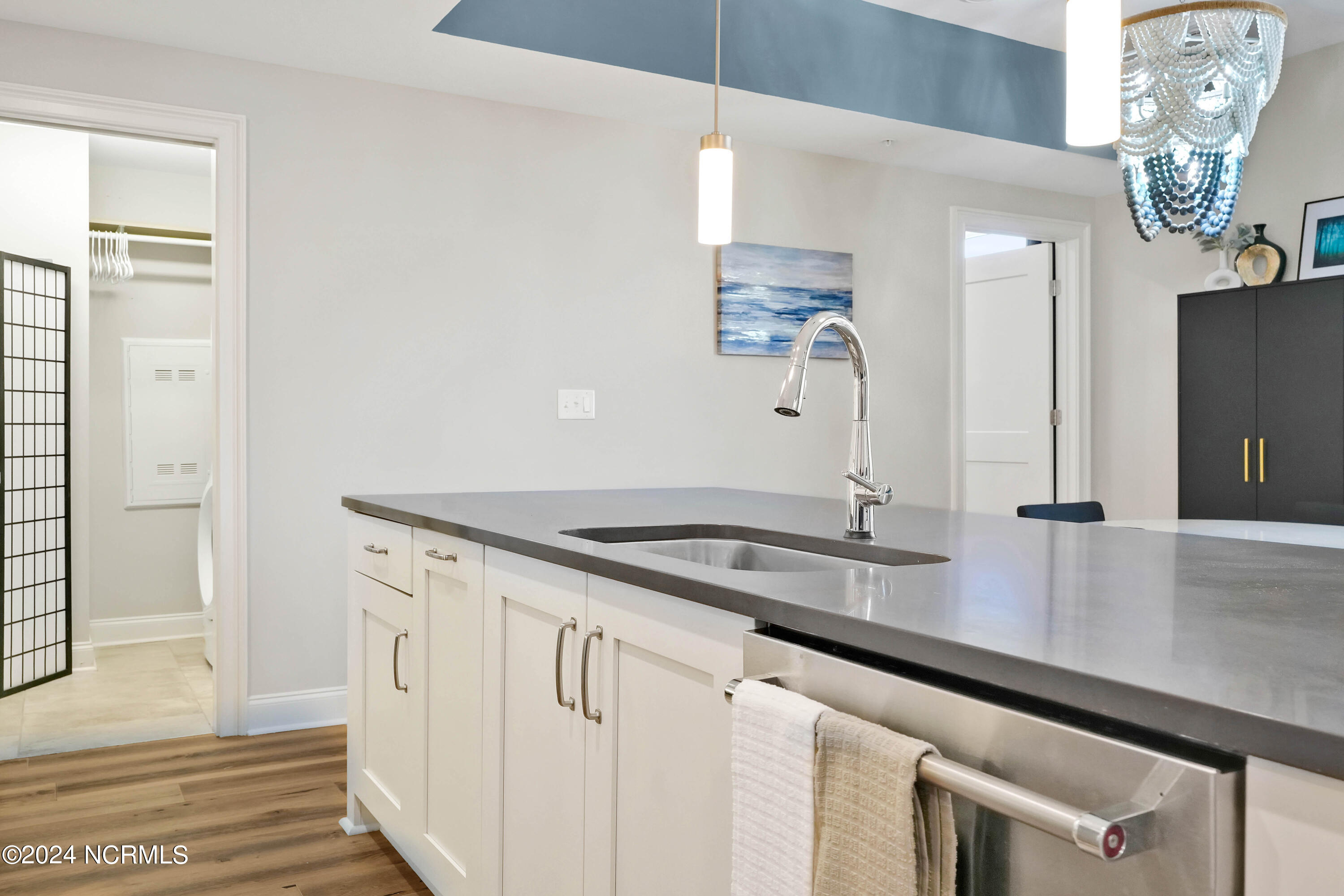 240 N Water Street Apt 853 Property Photo 9