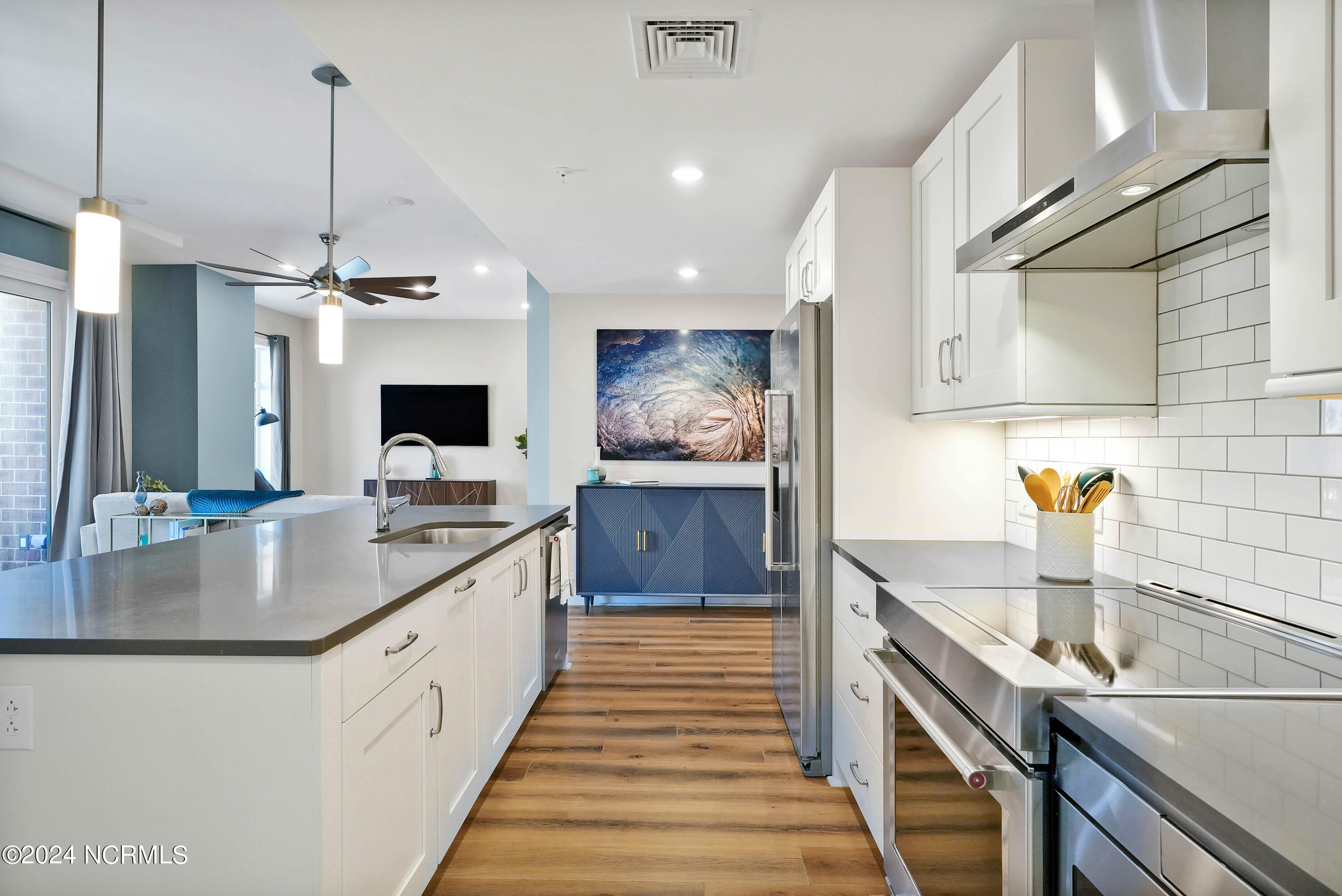 240 N Water Street Apt 853 Property Photo 10