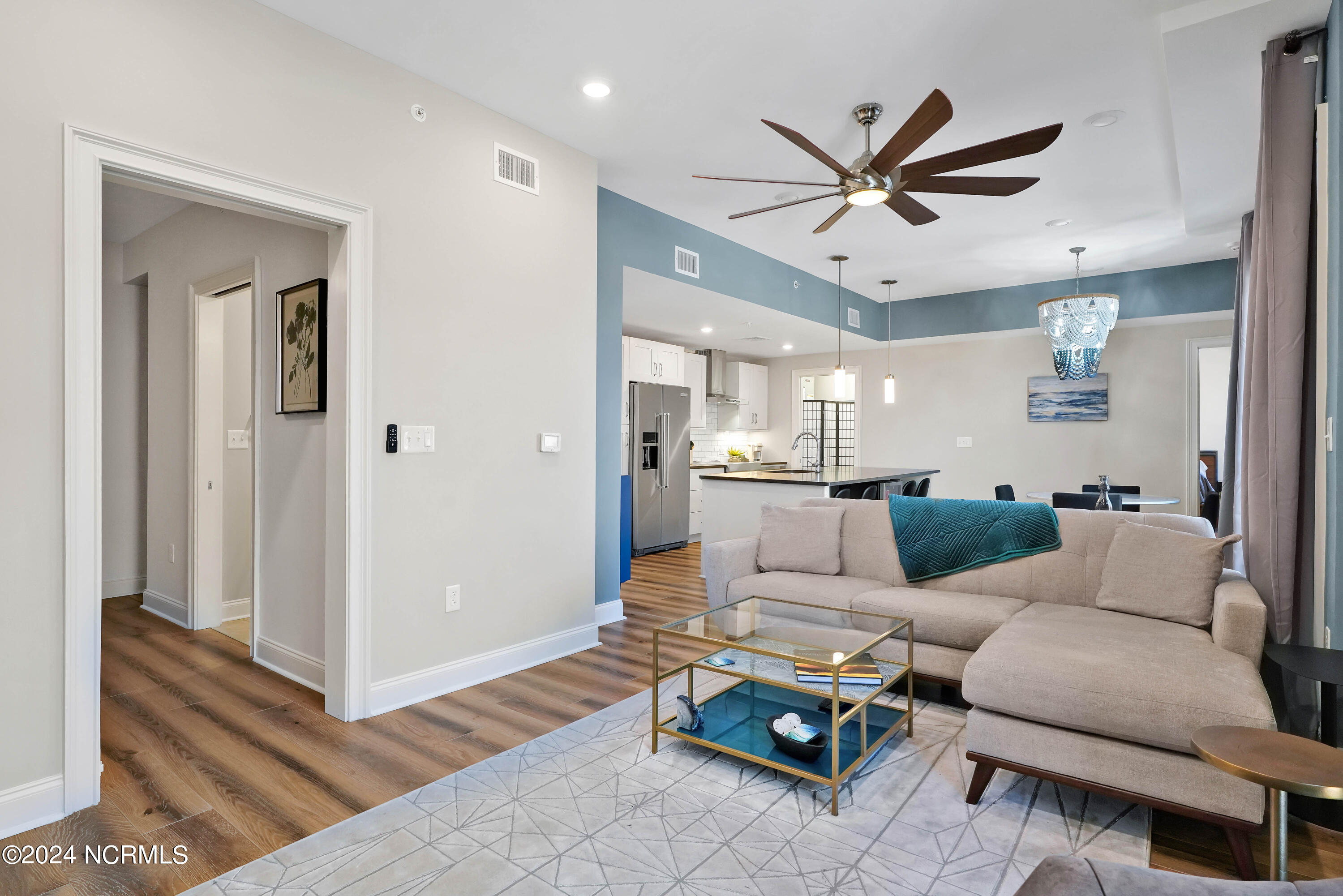 240 N Water Street Apt 853 Property Photo 17
