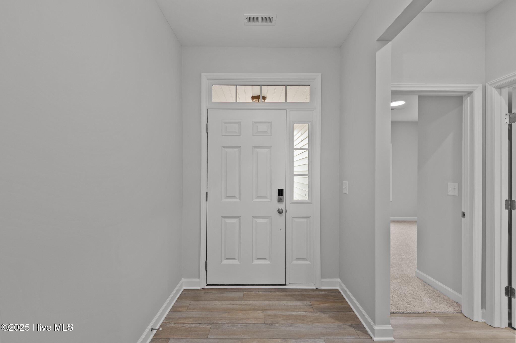 2885 Tucker Hill Drive Property Photo 2