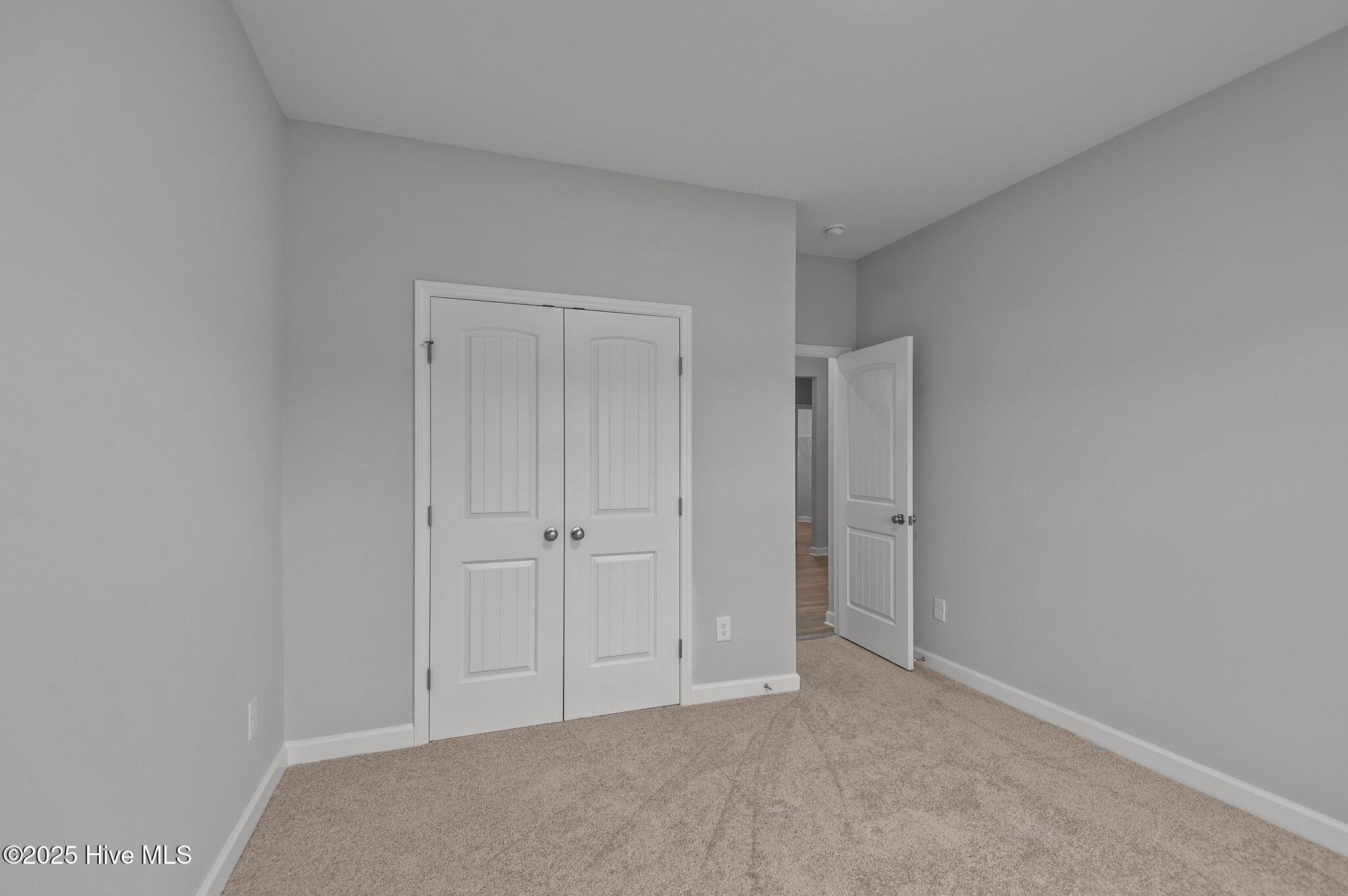 2885 Tucker Hill Drive Property Photo 4