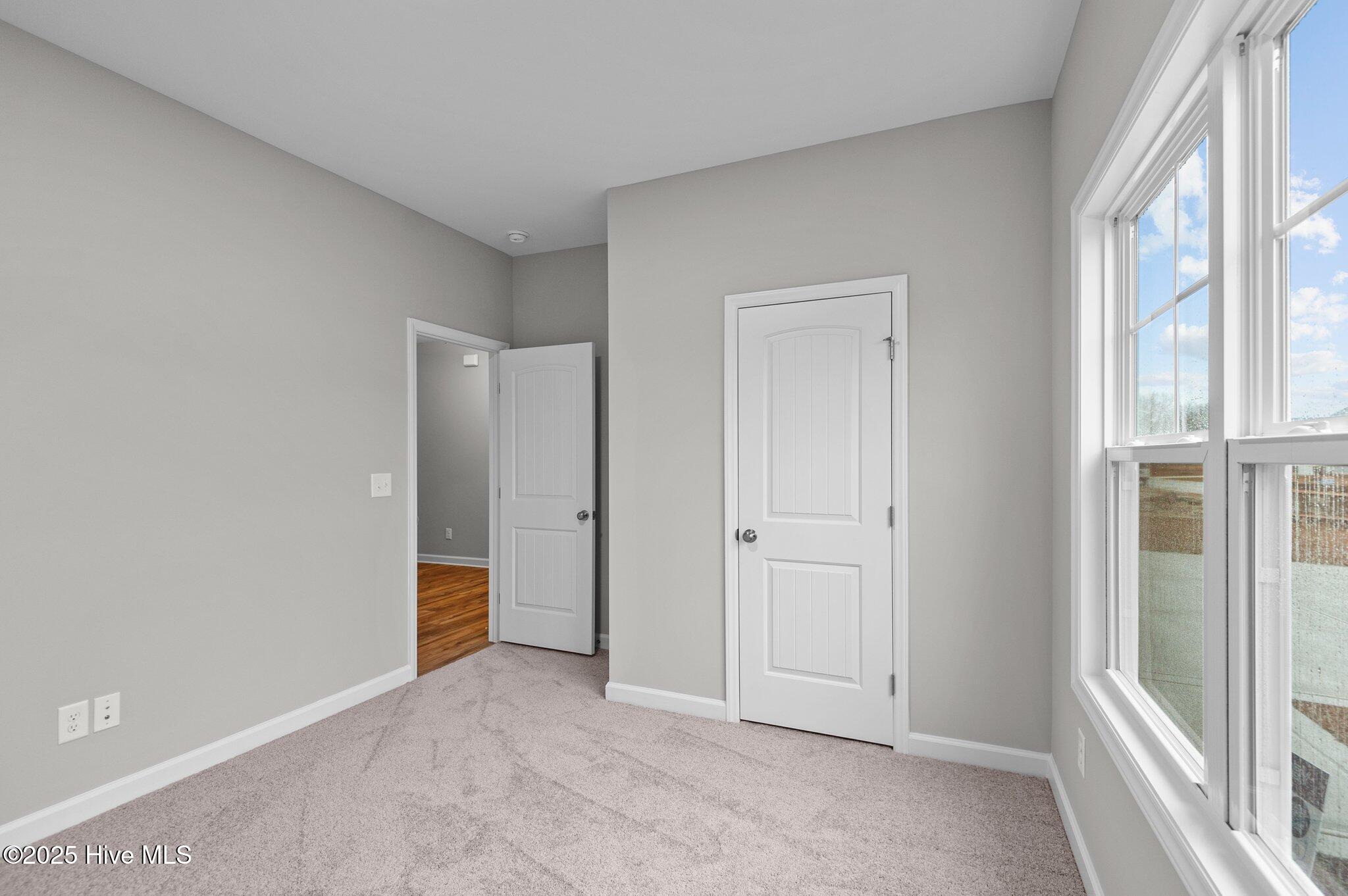 2844 Tucker Hill Drive Property Photo 4