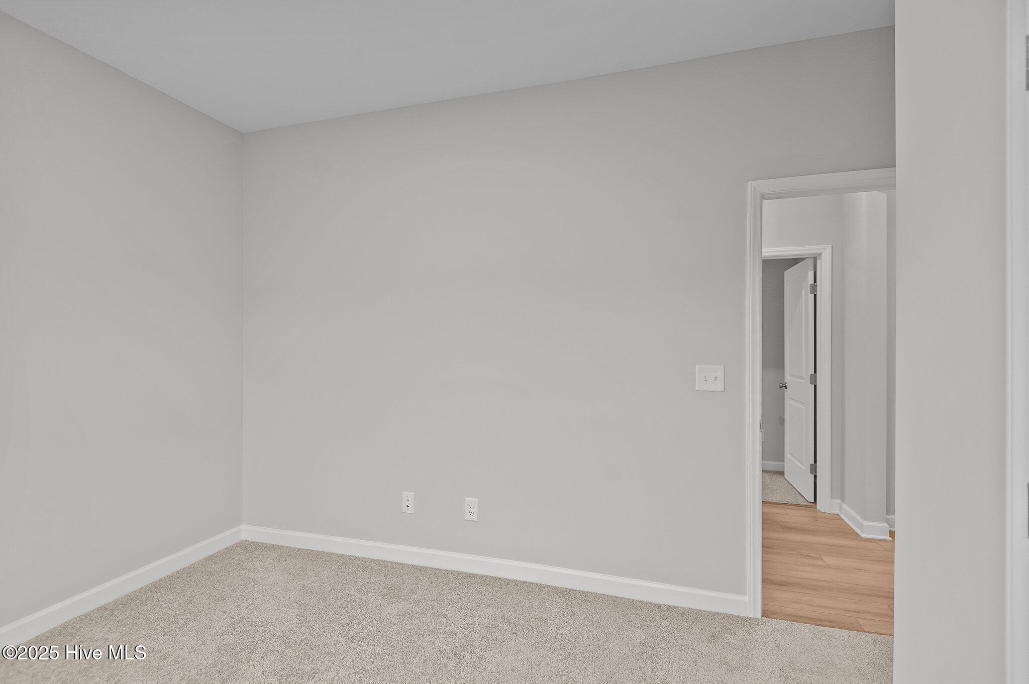 2833 Tucker Hill Drive Property Photo 5