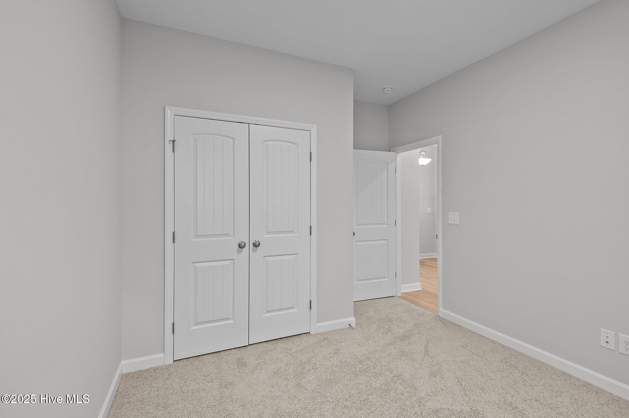 2833 Tucker Hill Drive Property Photo 9