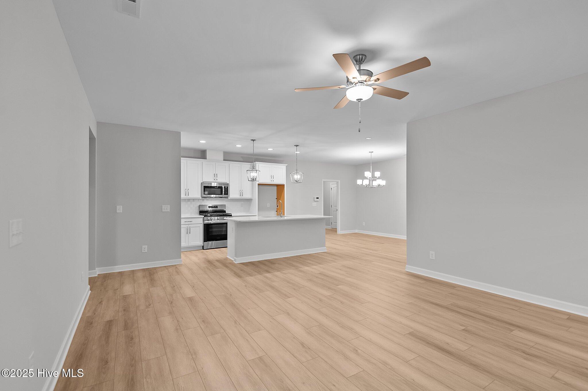 2833 Tucker Hill Drive Property Photo 18