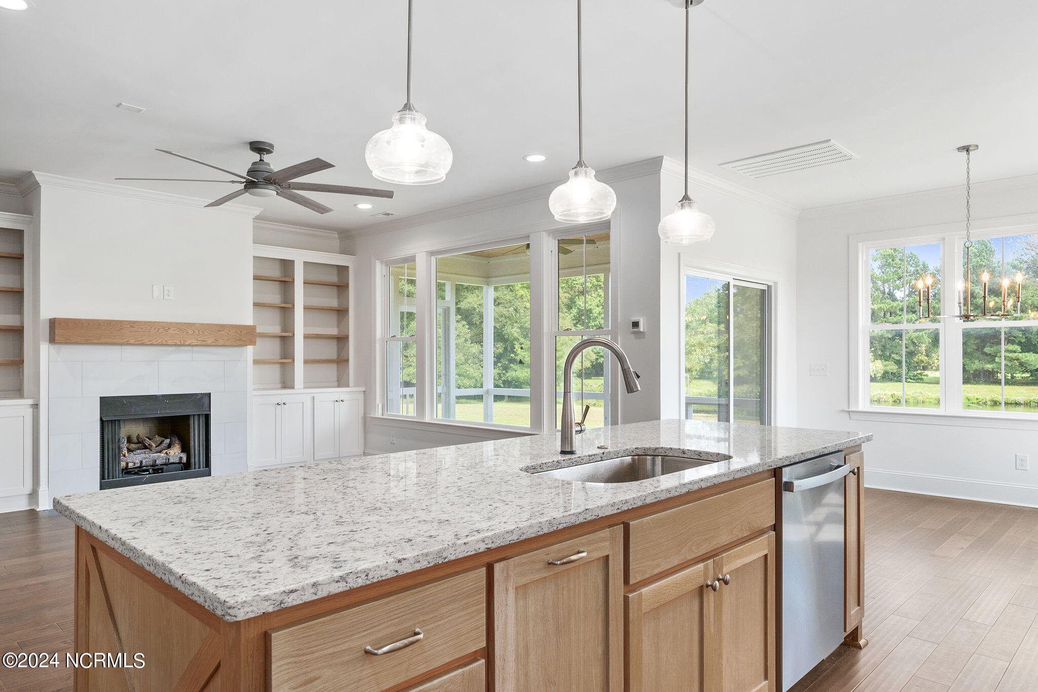 141 Sycamore Lakes Drive Property Photo 12