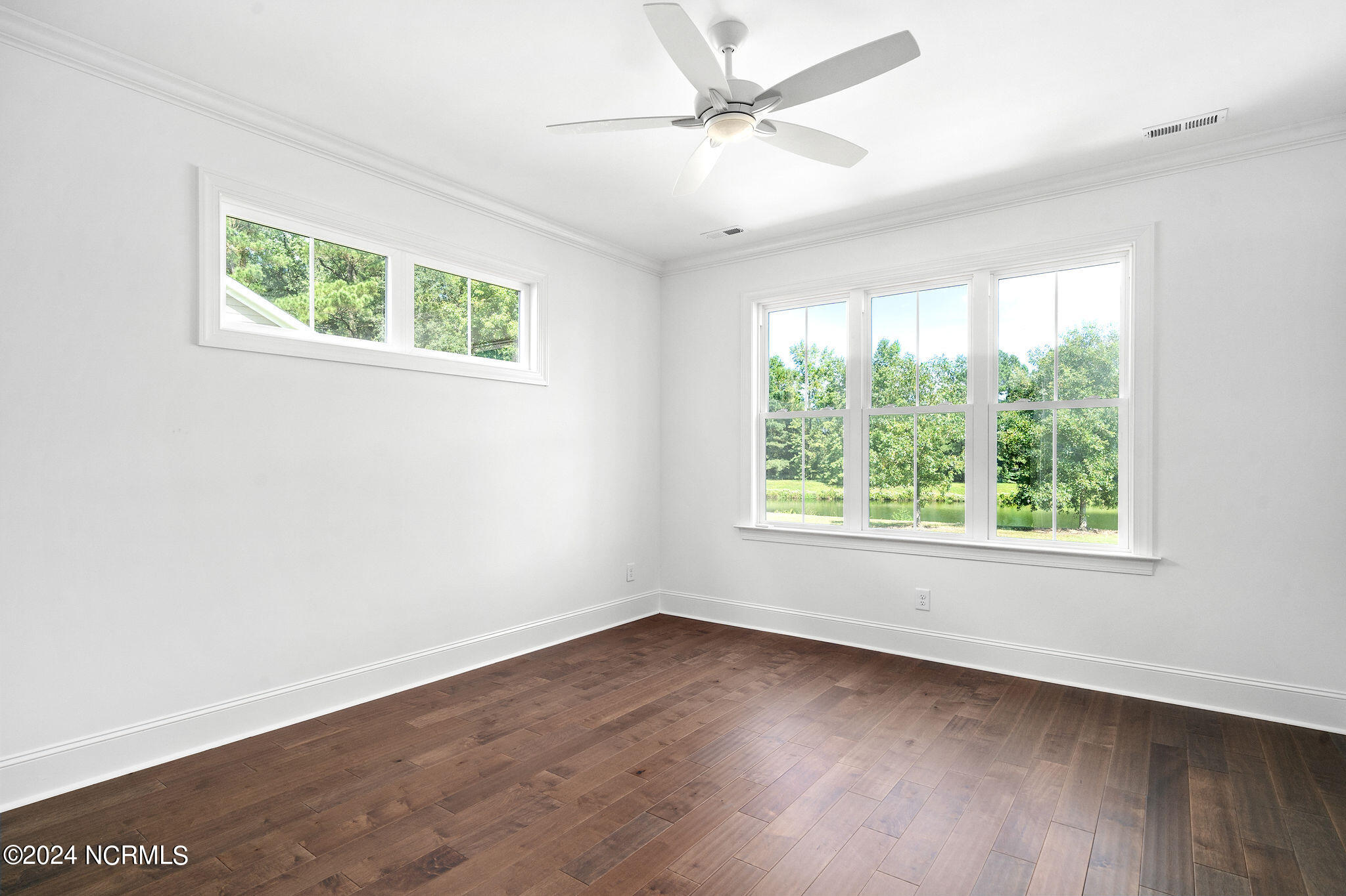 141 Sycamore Lakes Drive Property Photo 23