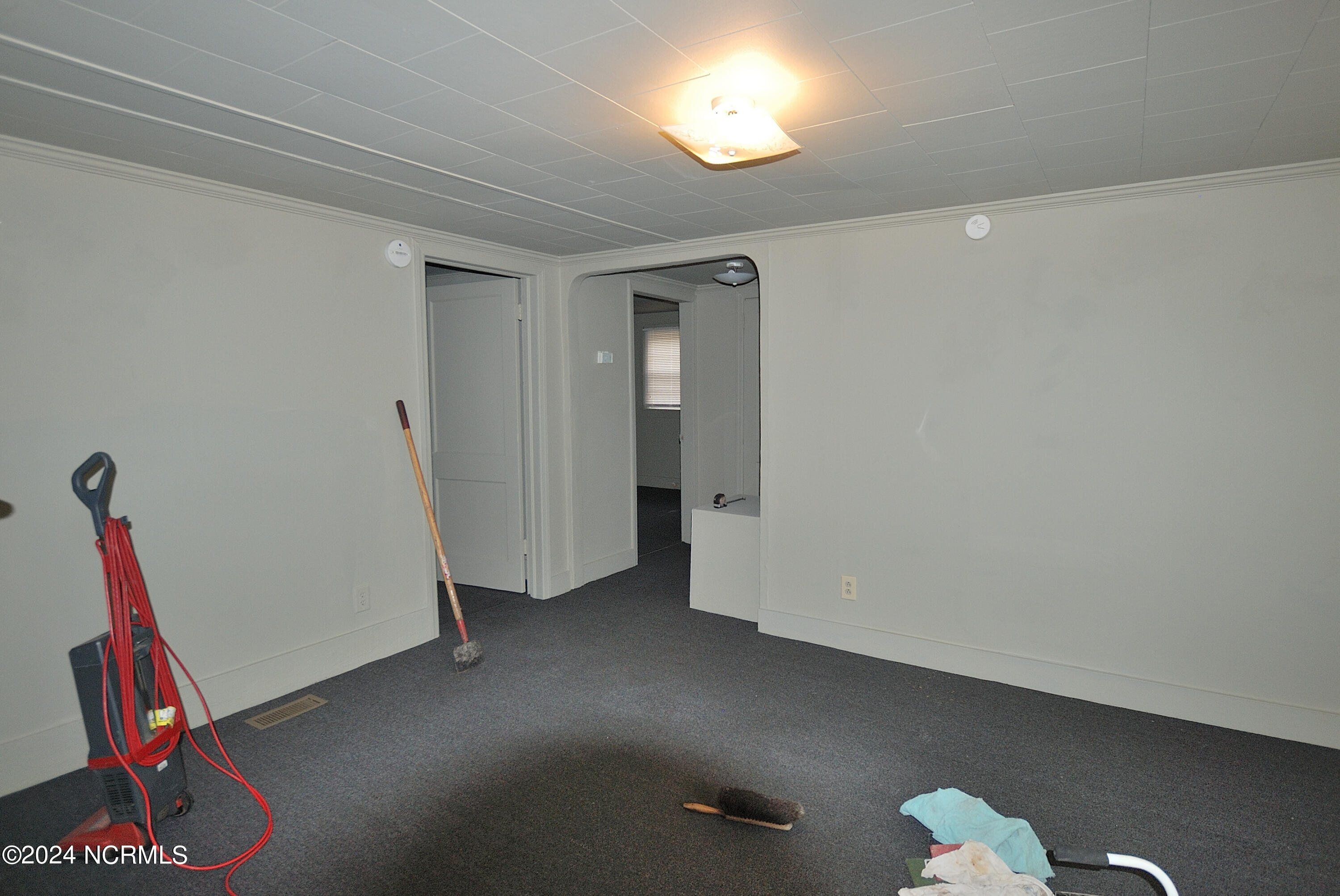 1809 Burton Street Property Photo 3