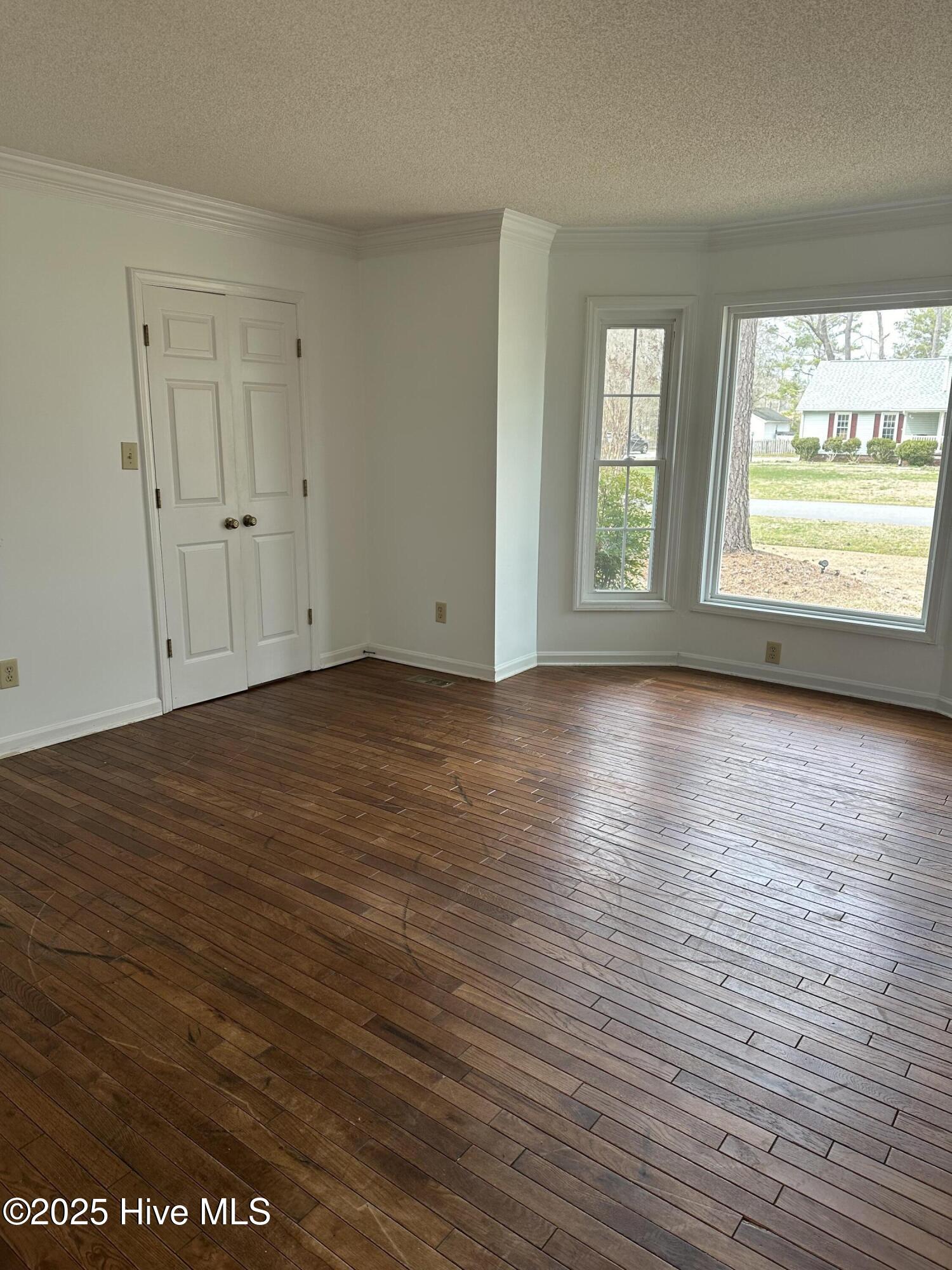 128 Kemberly Court Property Photo 4