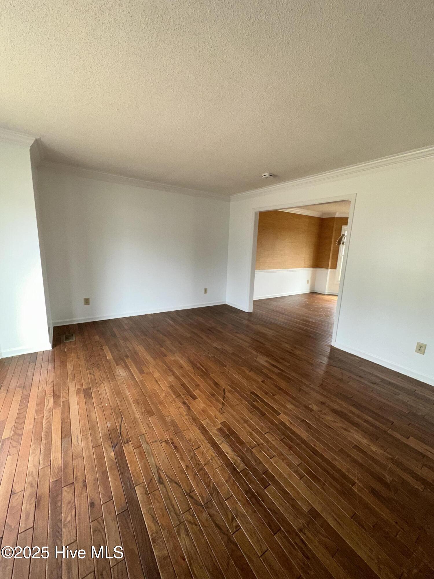 128 Kemberly Court Property Photo 5