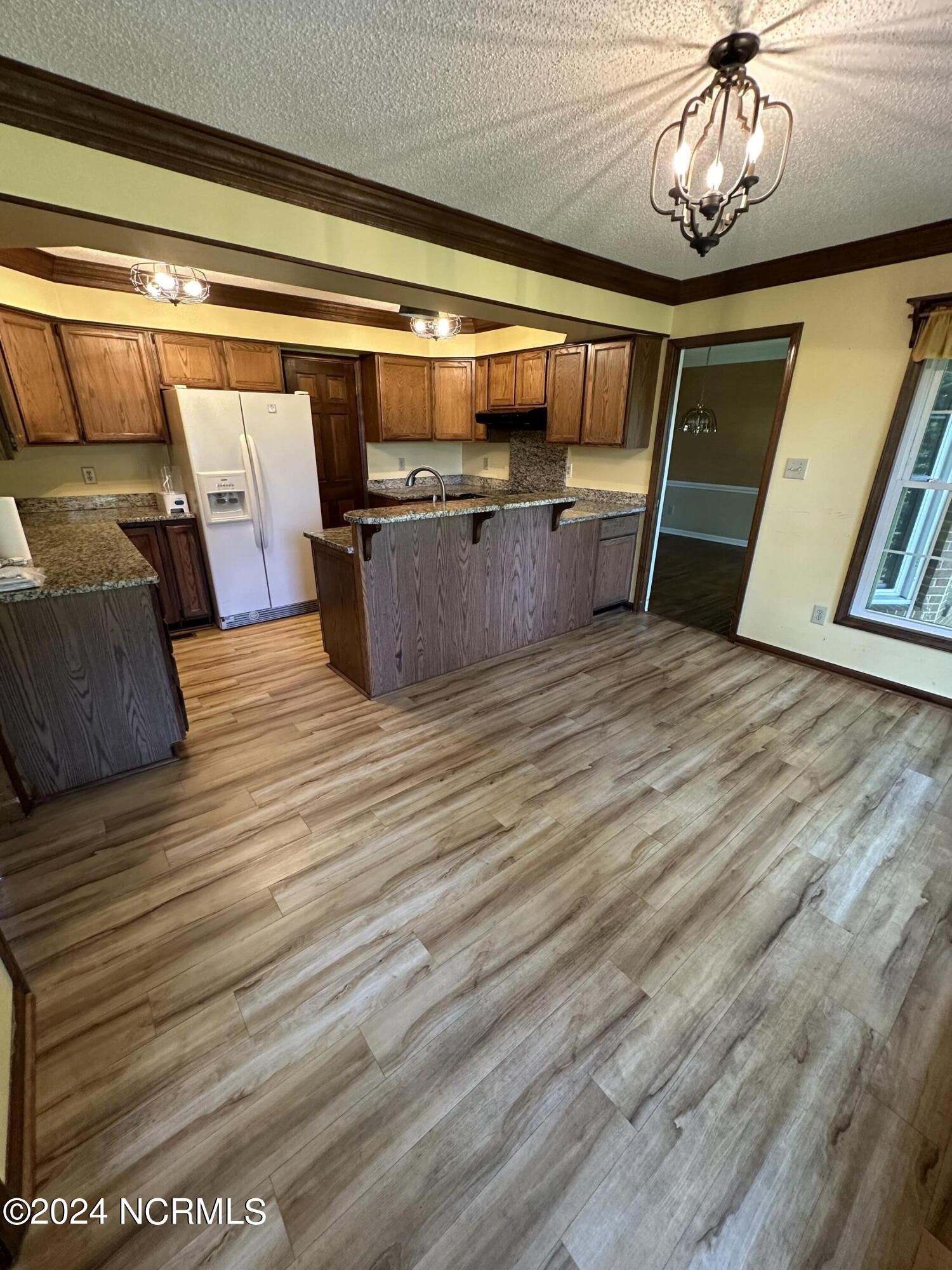 128 Kemberly Court Property Photo 9