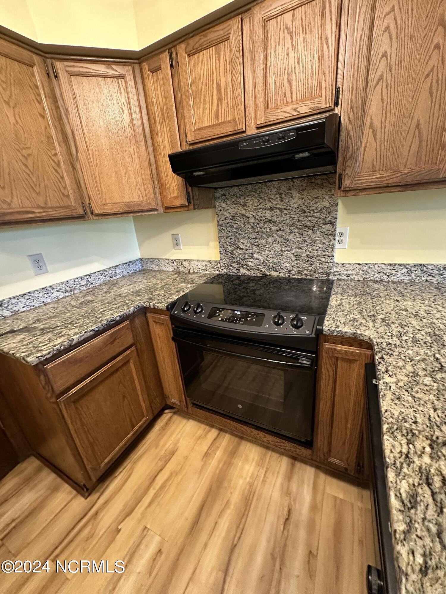 128 Kemberly Court Property Photo 10