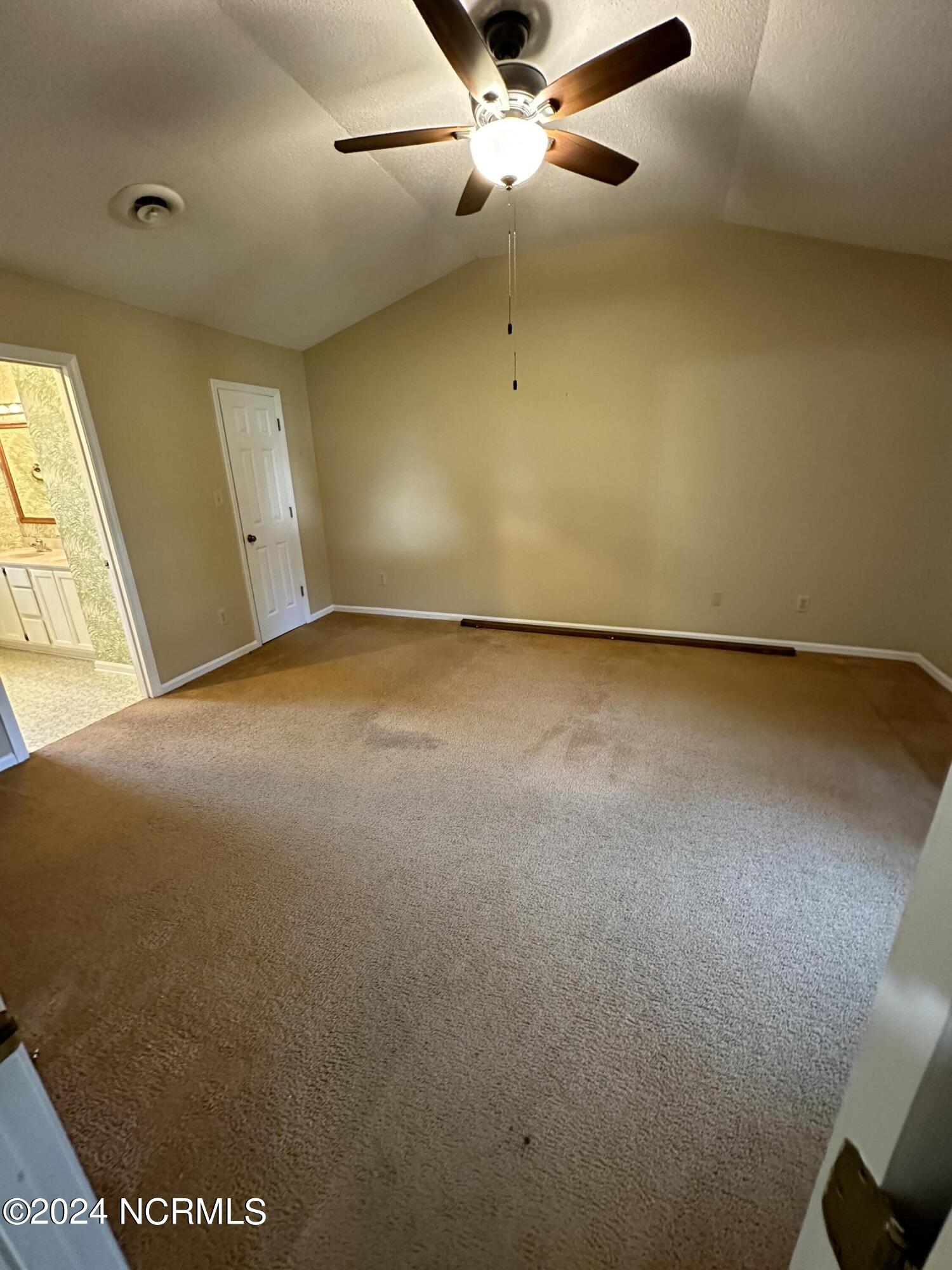 128 Kemberly Court Property Photo 14