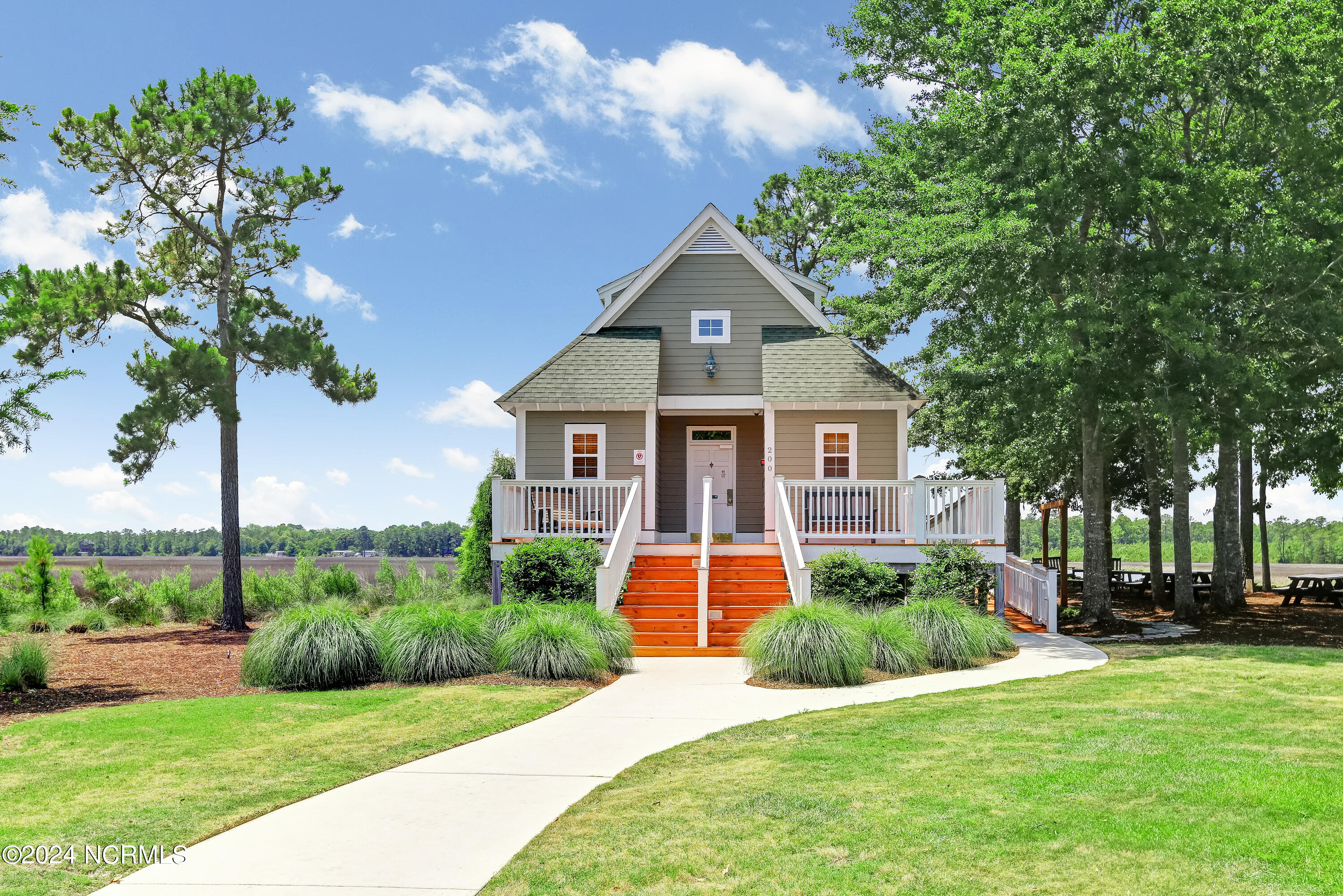1631 Silverwood Court Property Photo 46