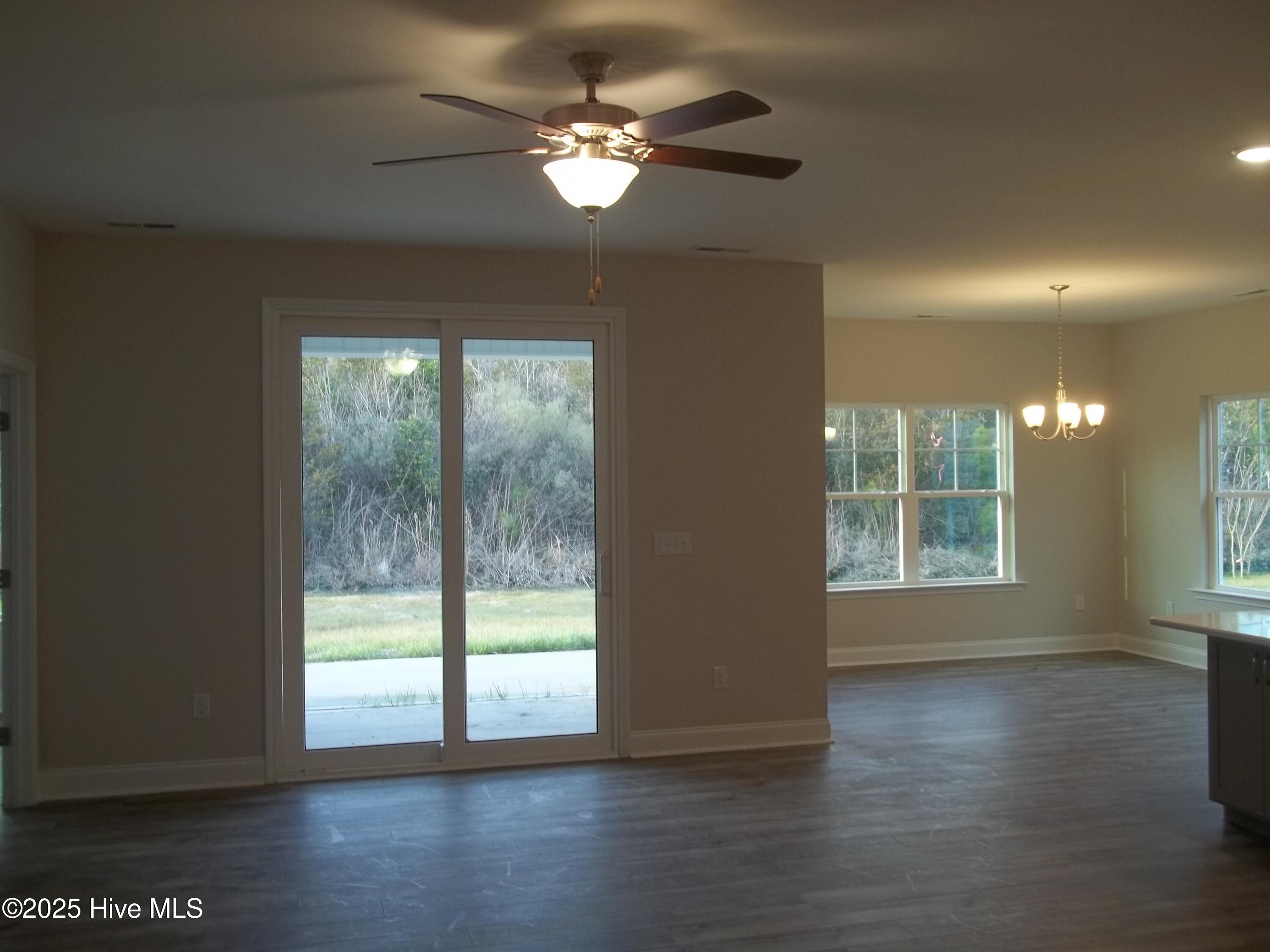 112 Paver Lane Property Photo 14