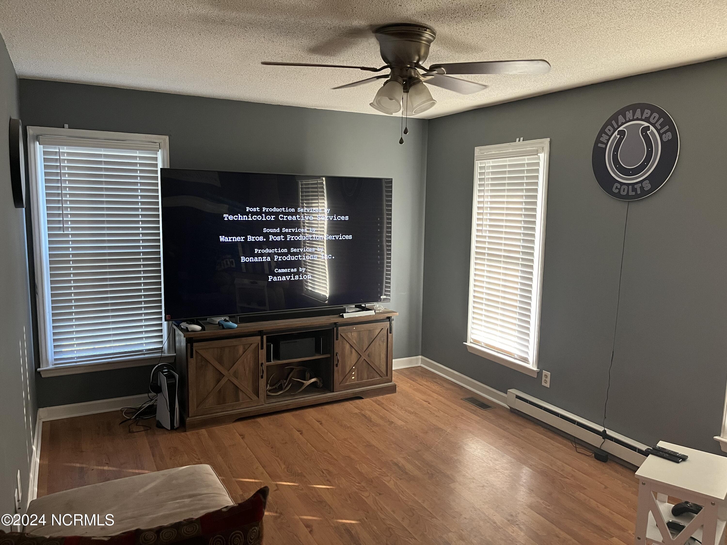 3863 Robin Road Property Photo 6
