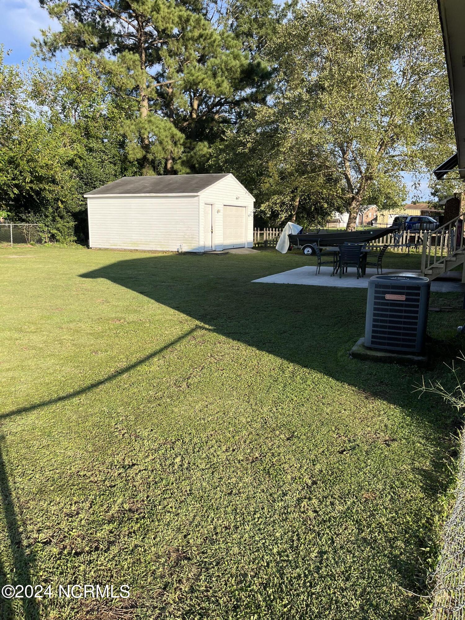 3863 Robin Road Property Photo 28