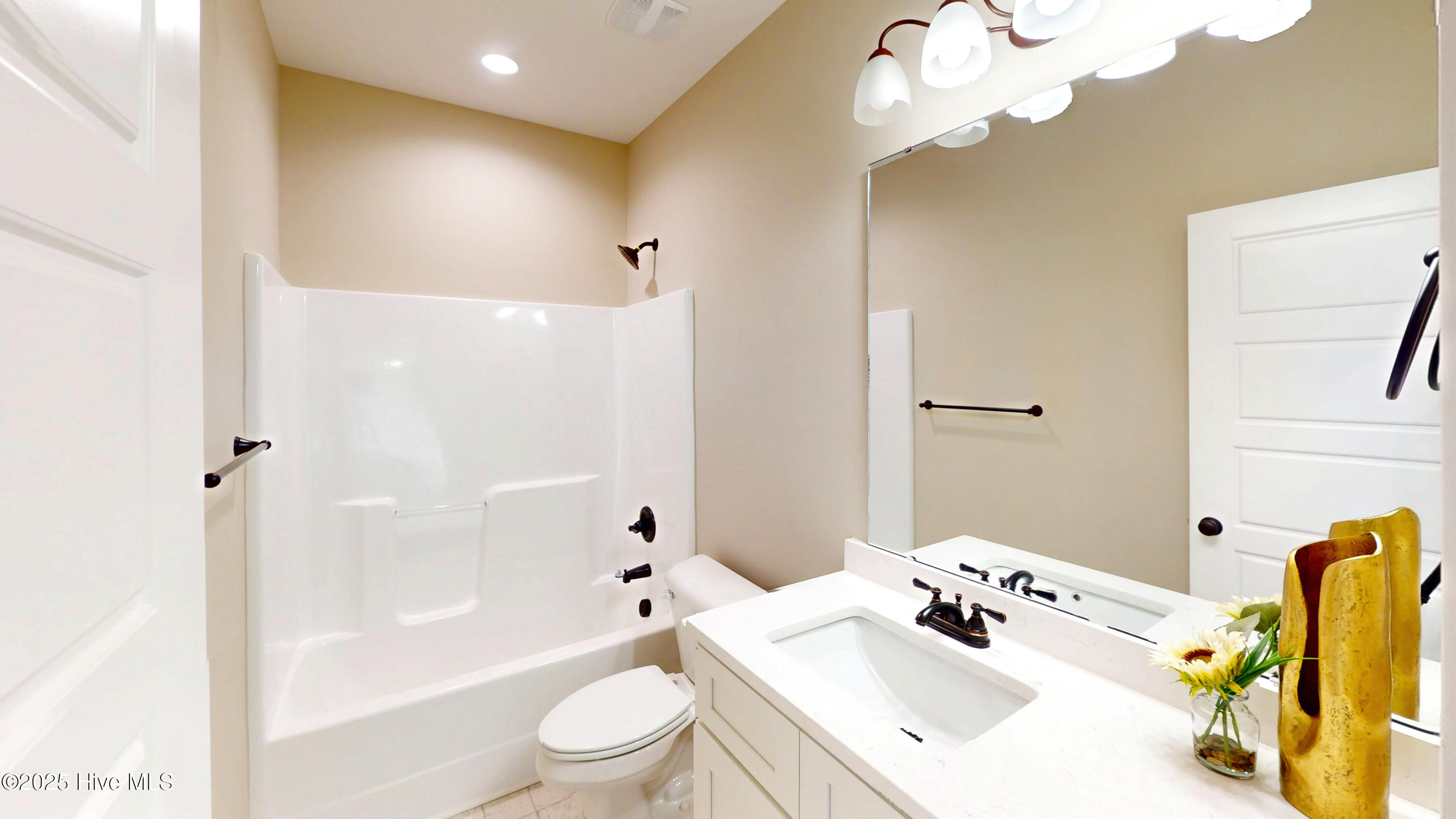 106 Chester Place Property Photo 37
