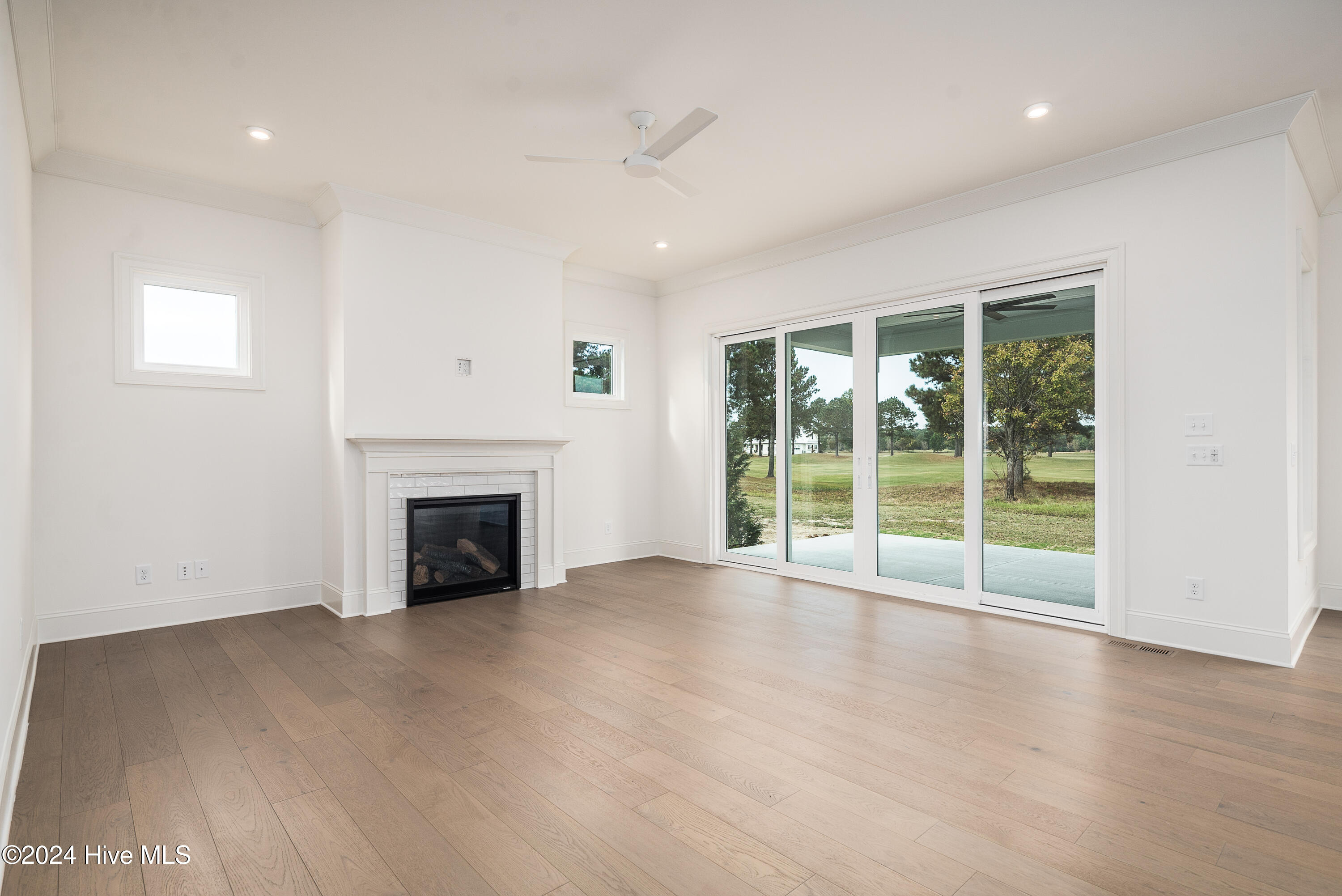 76 Pine Tree Point Property Photo 5