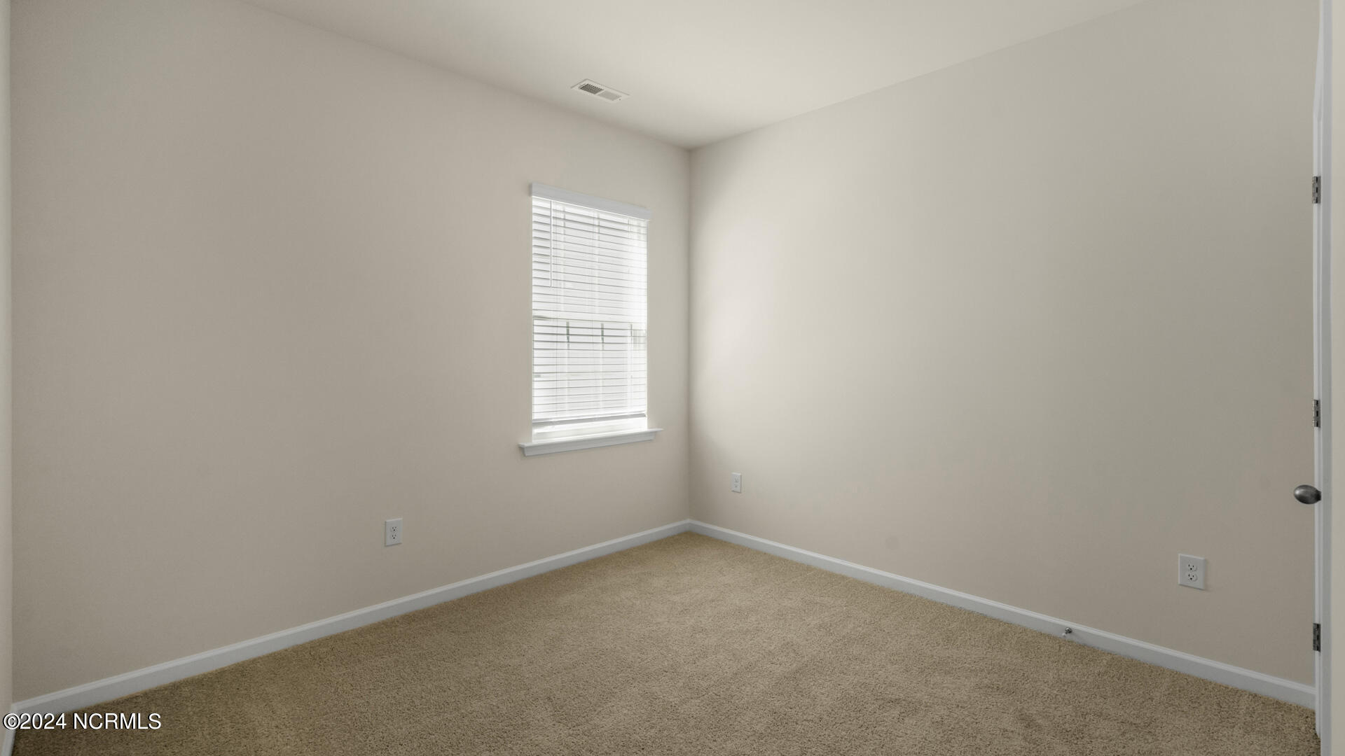 970 Ocean Court Property Photo 3