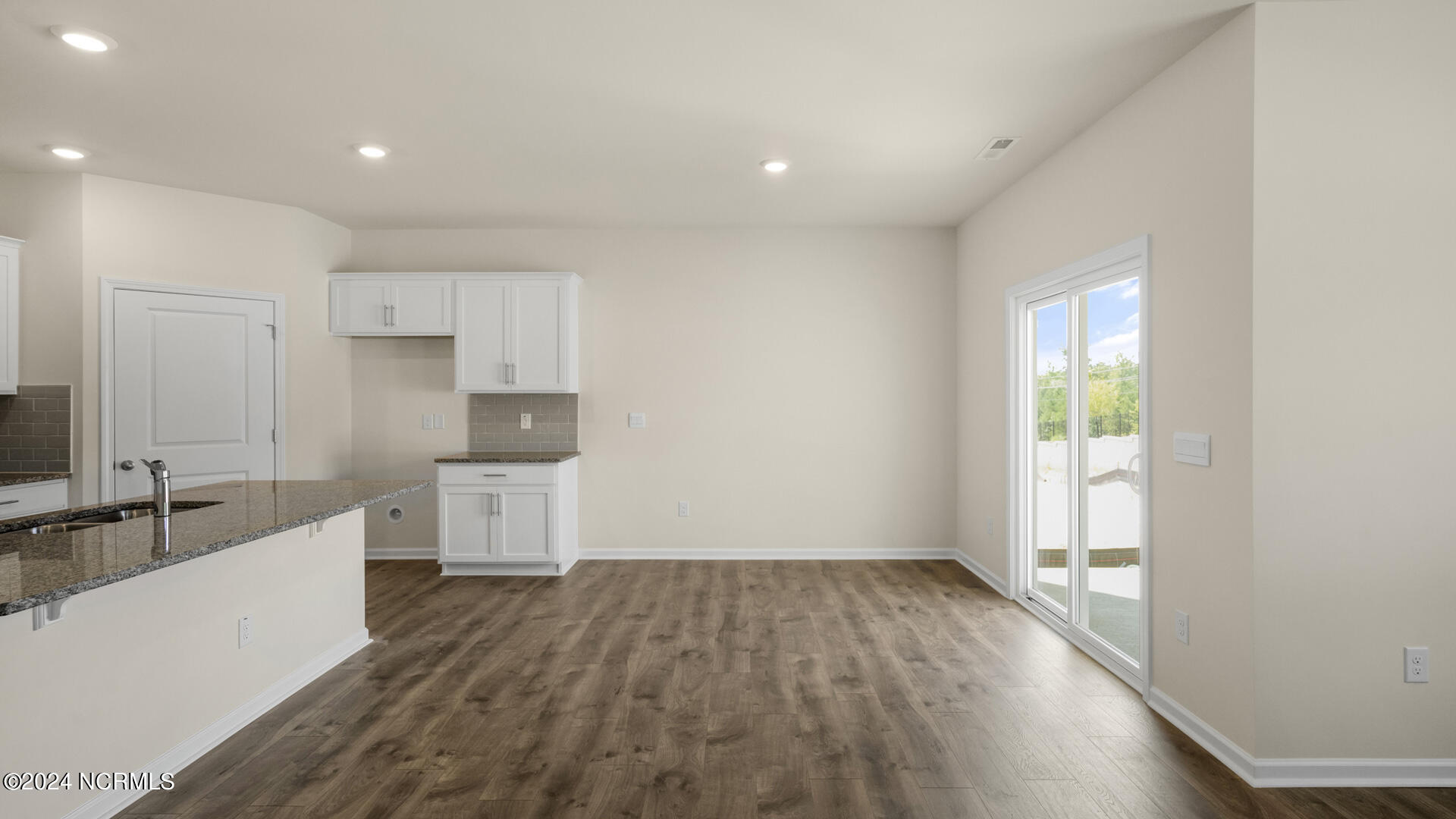 970 Ocean Court Property Photo 13