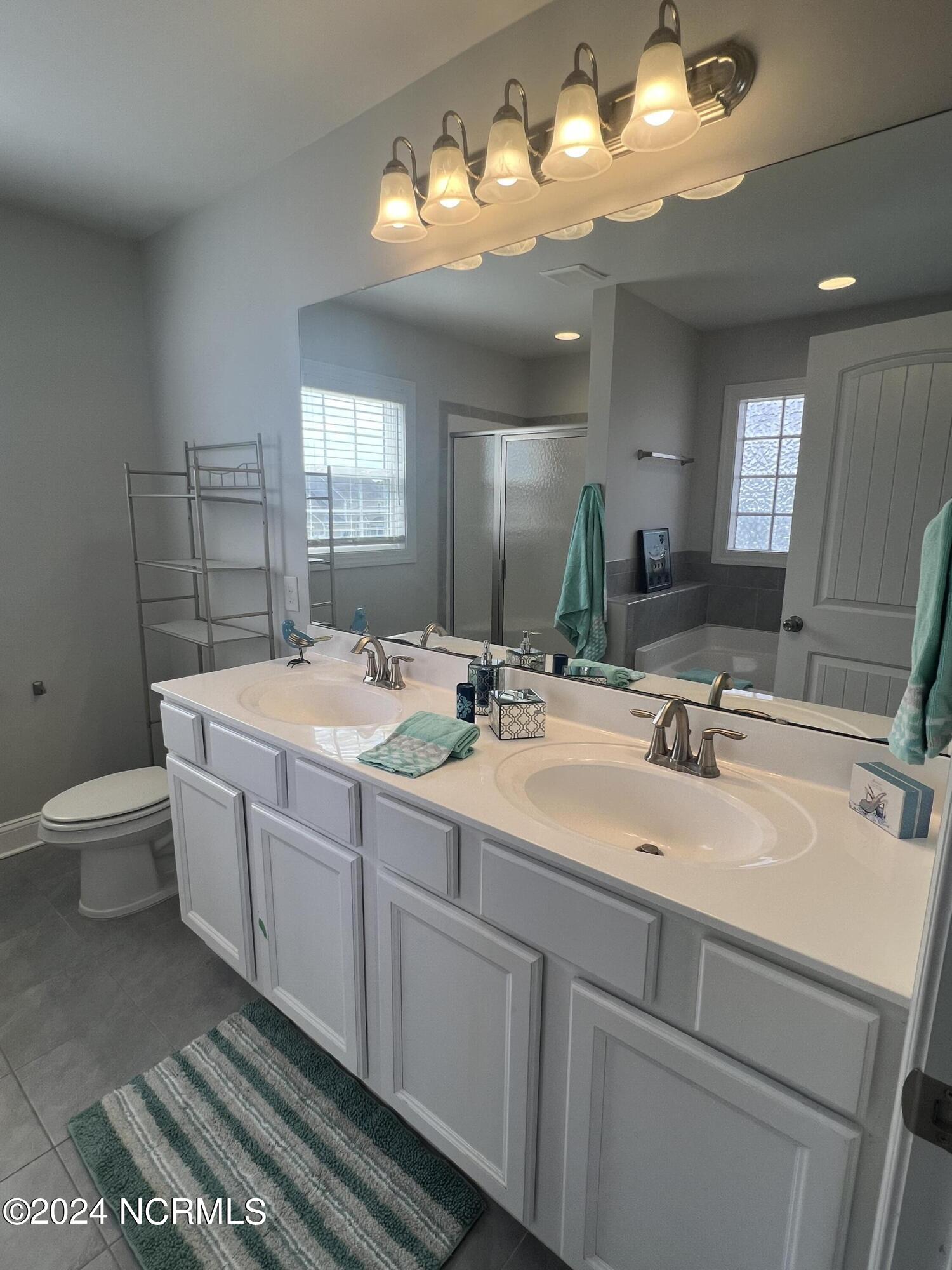2757 Chalet Circle Property Photo 19