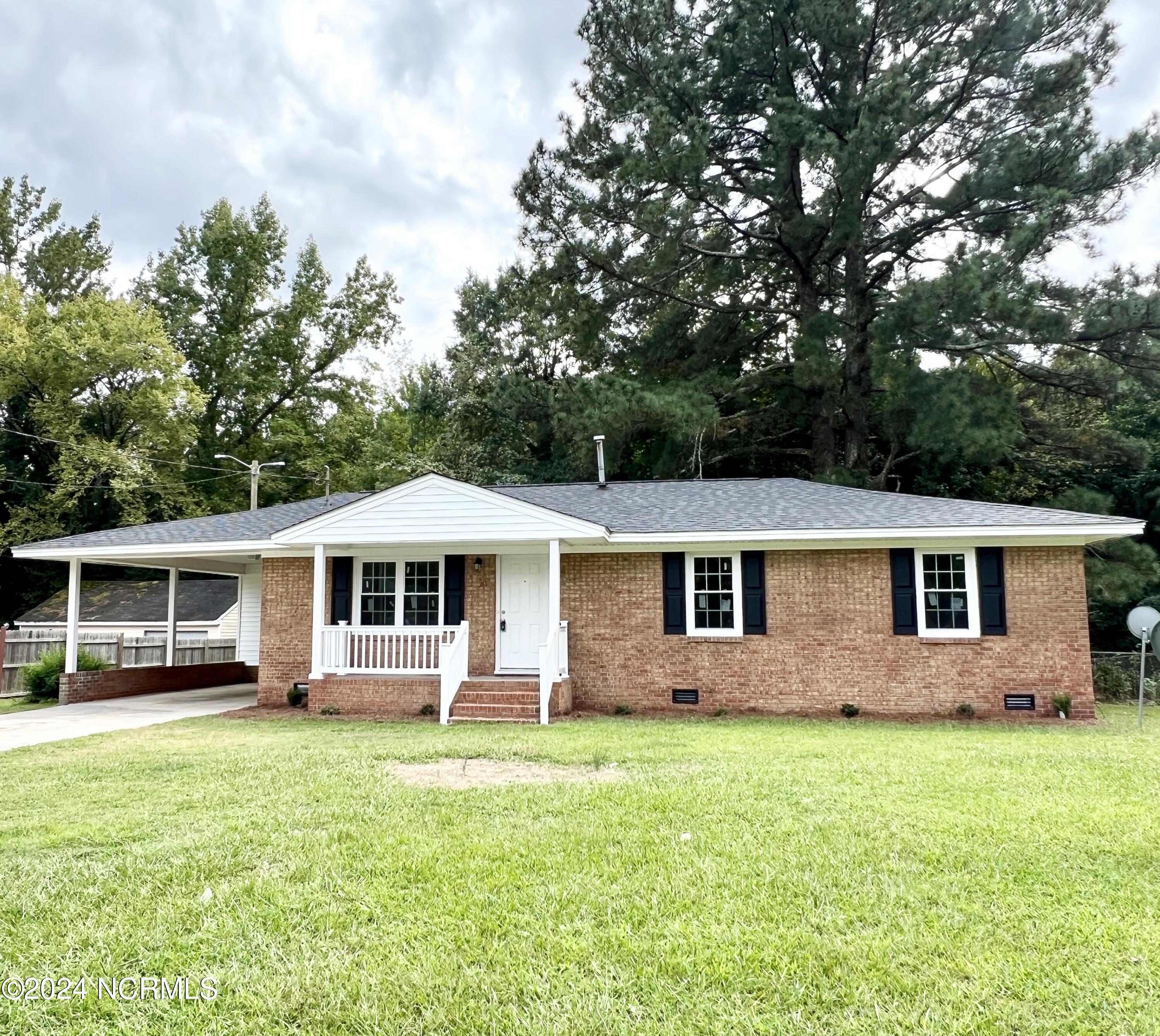 1133 Brownview Drive Property Photo 2