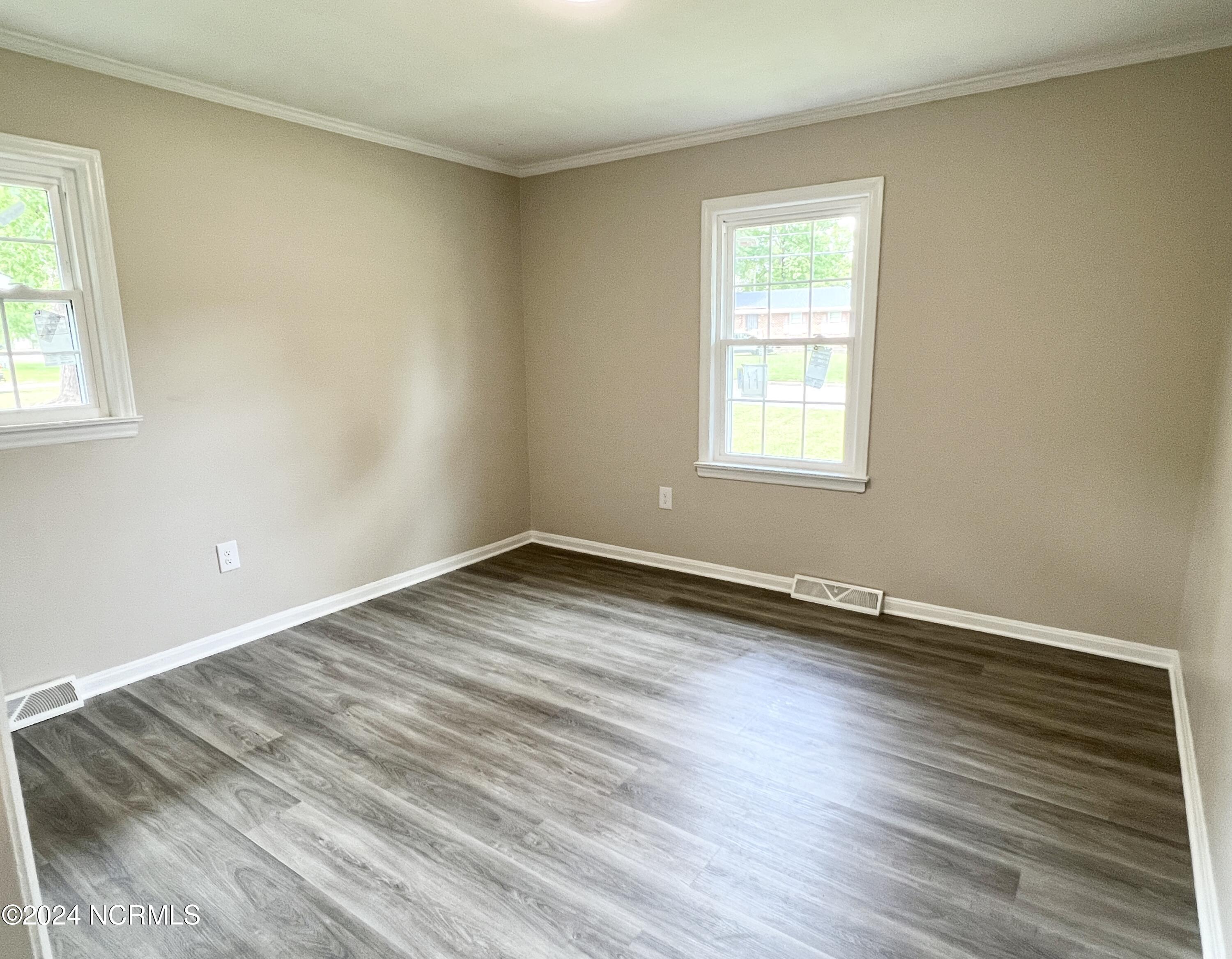 1133 Brownview Drive Property Photo 10