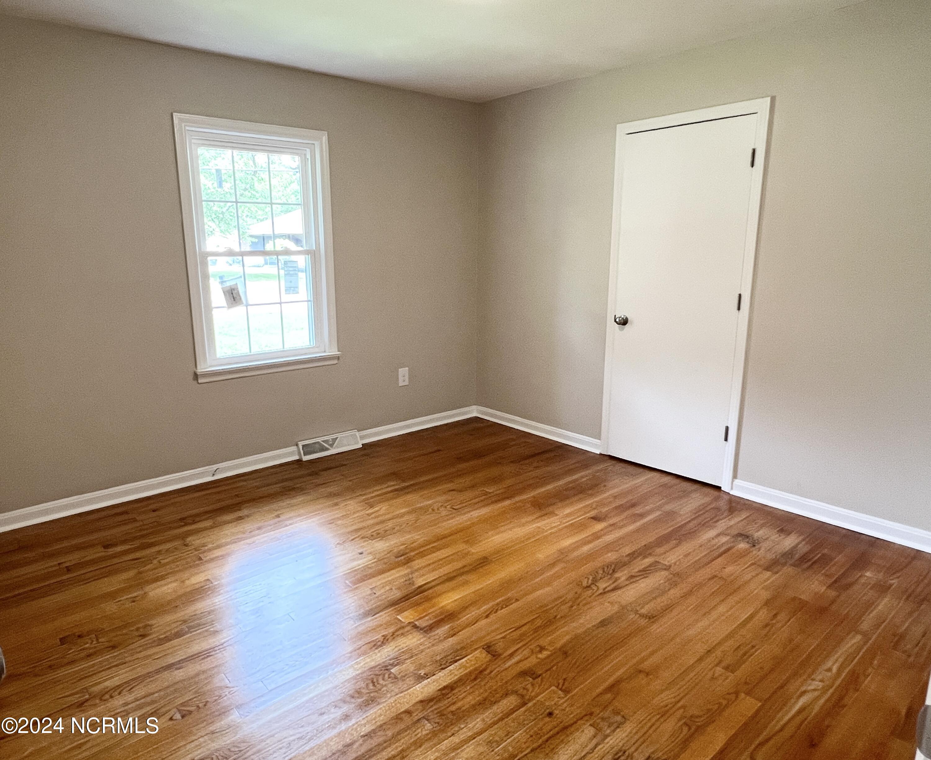 1133 Brownview Drive Property Photo 13