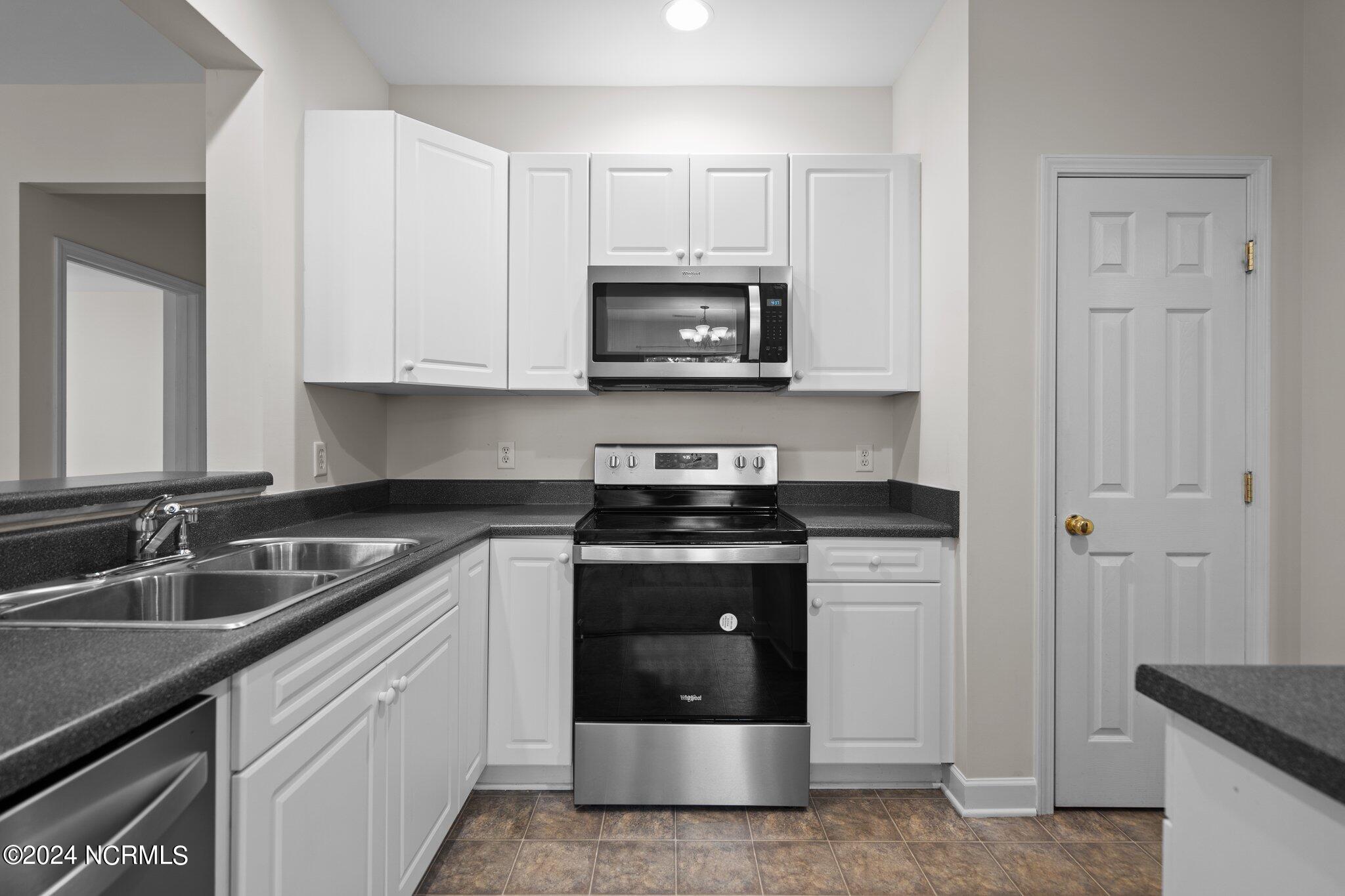713 Indica Court 201 Property Photo 5