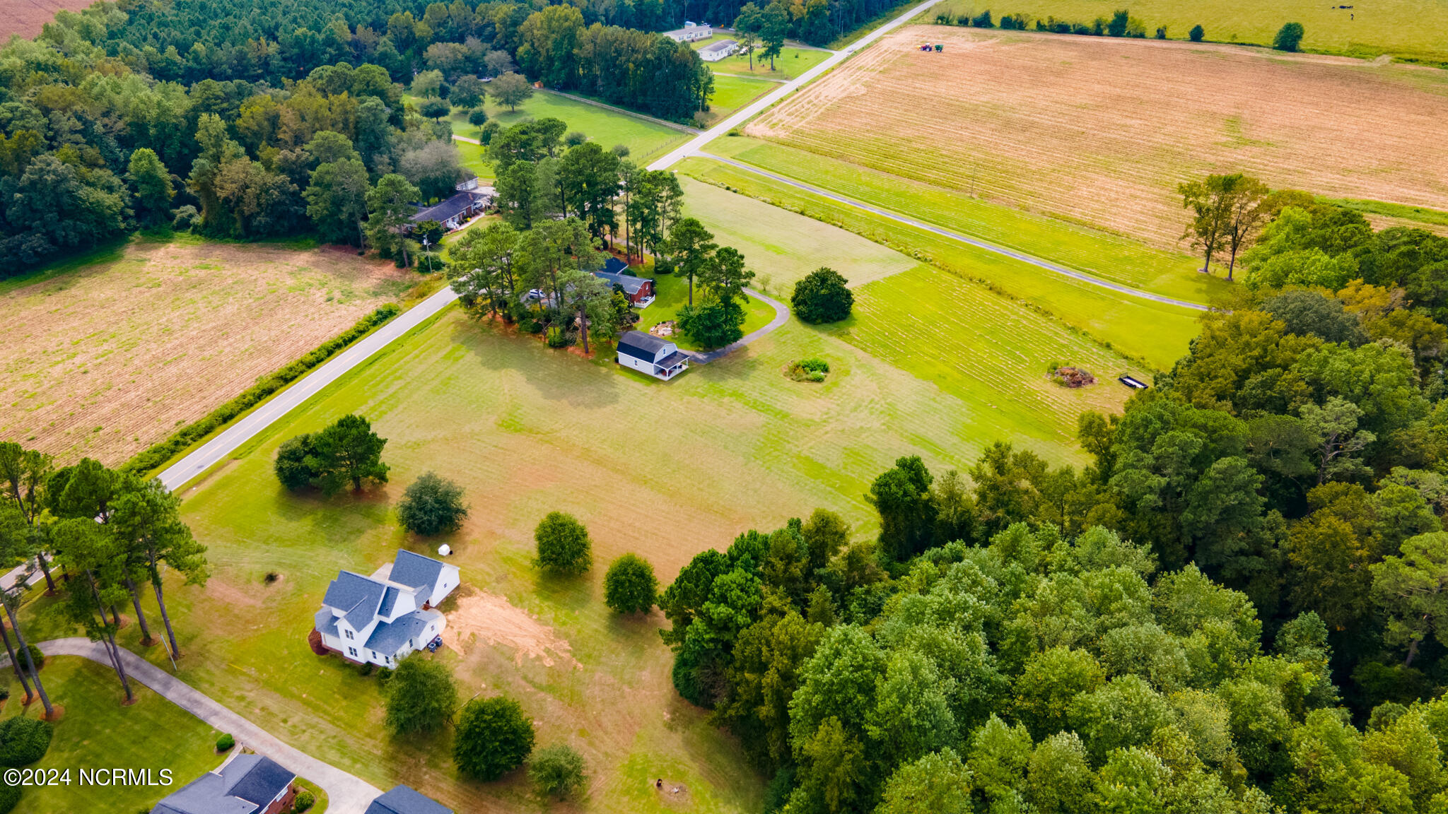4960 Willard Road Property Photo 4