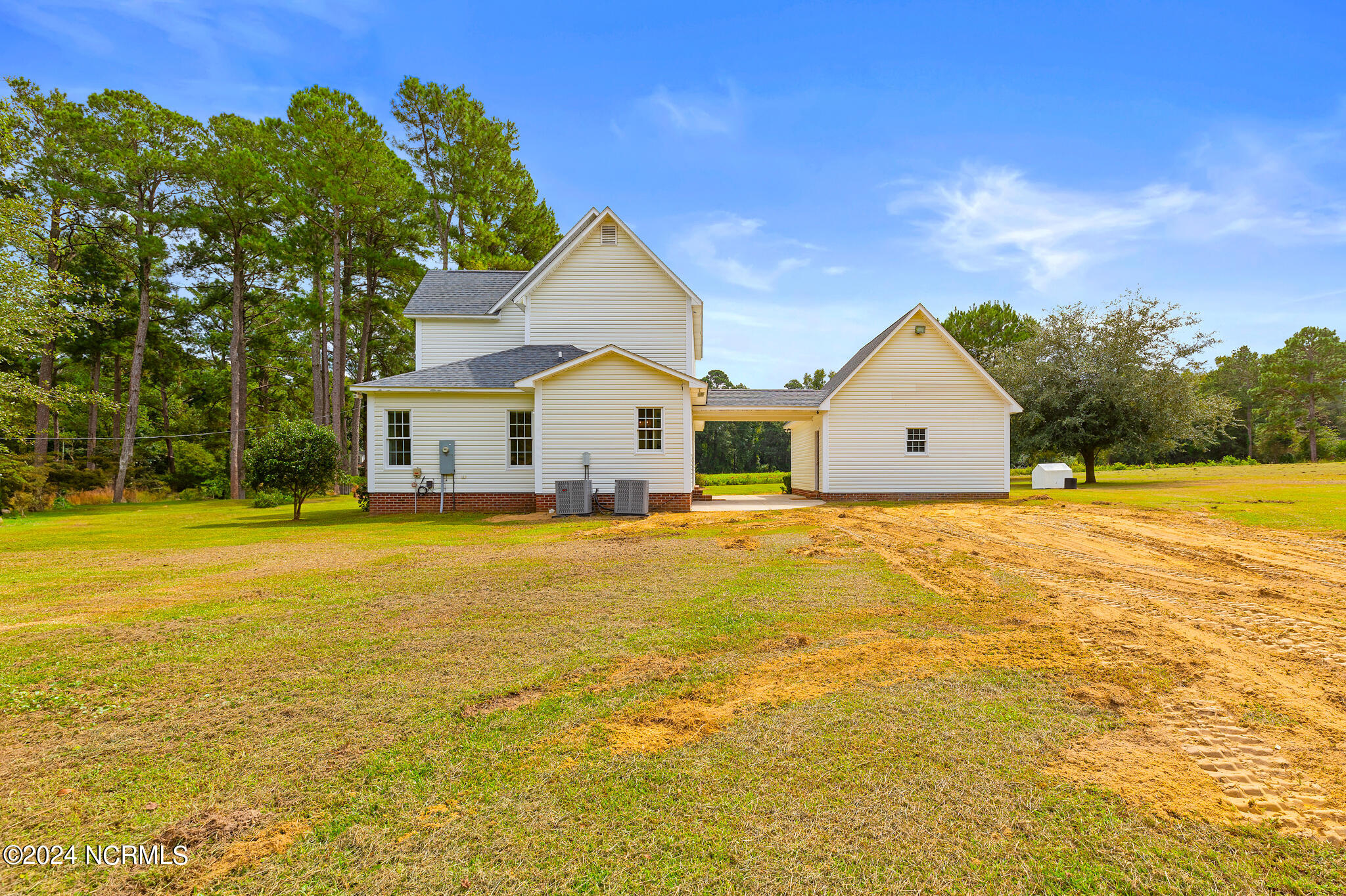 4960 Willard Road Property Photo 9