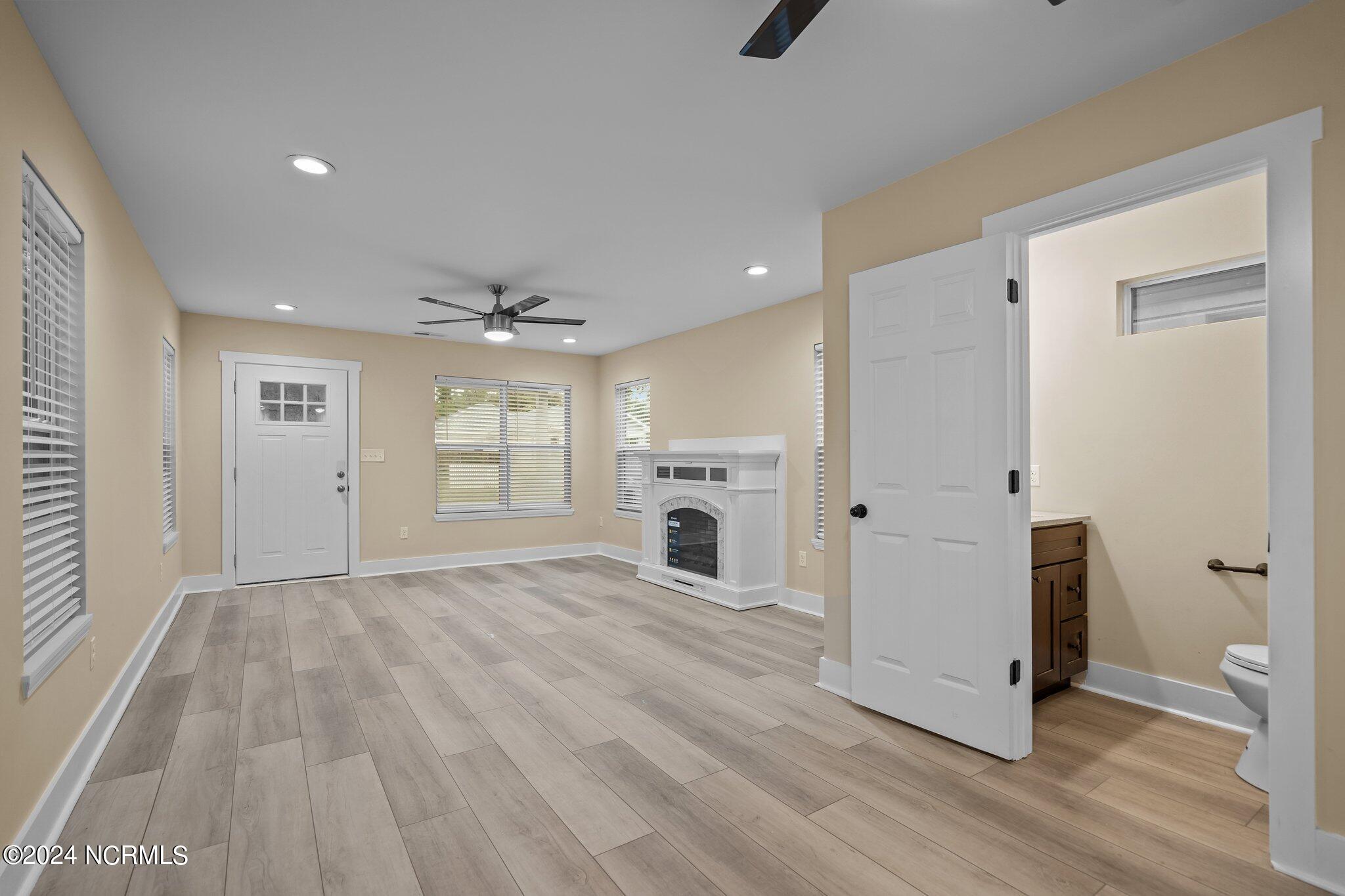 820 Hanover Street Property Photo 8