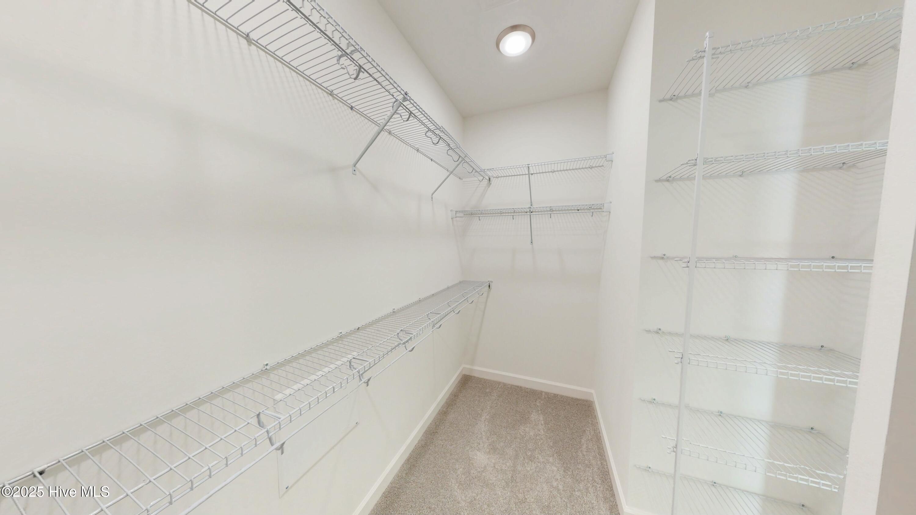100 E Sillinger Drive Property Photo 22