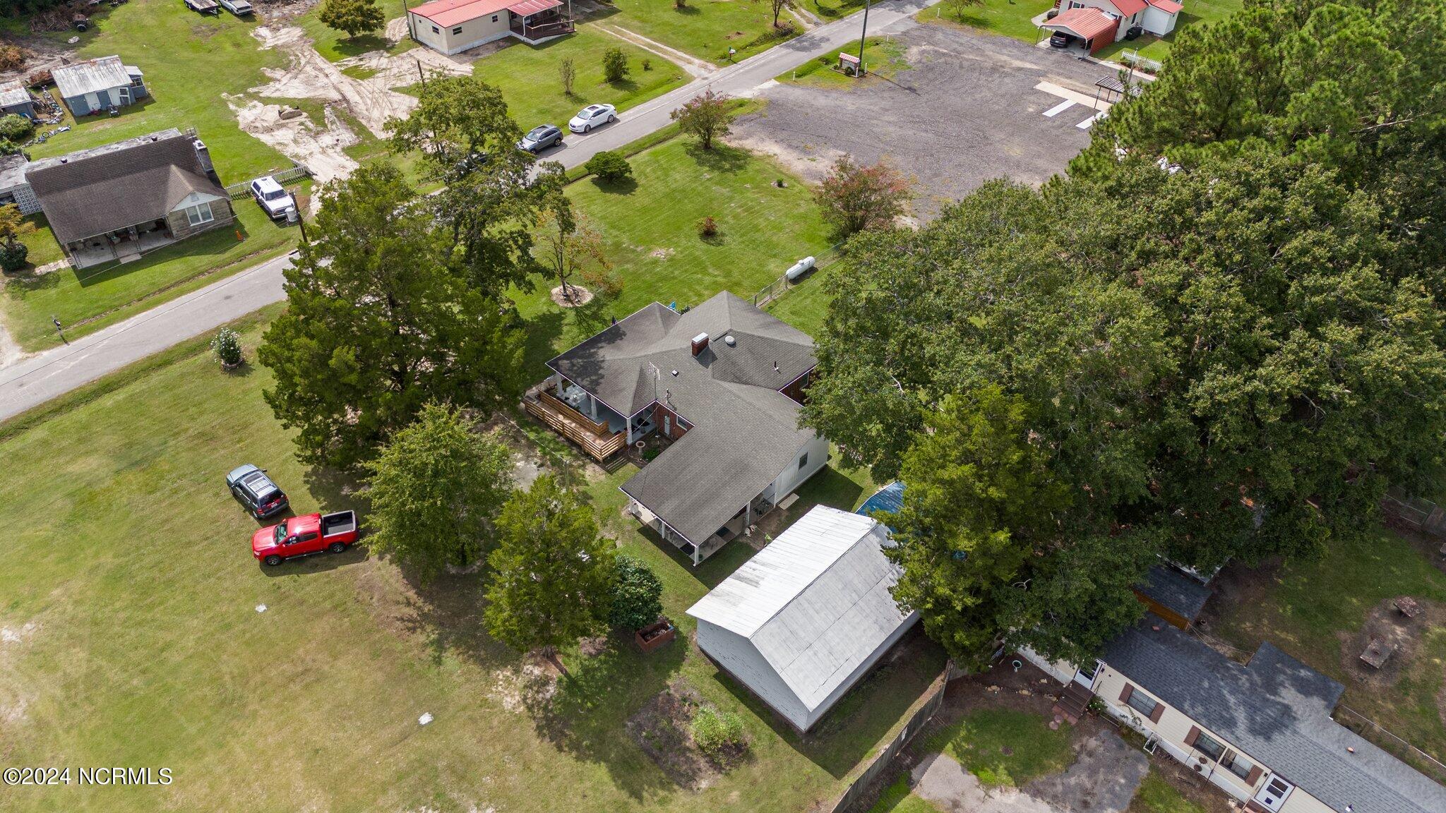 104 Ballard Street Property Photo 4