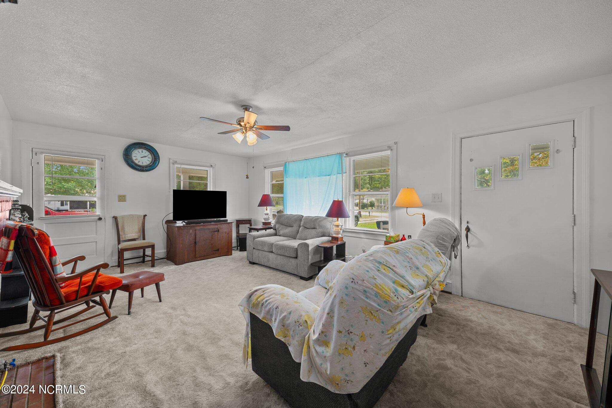 104 Ballard Street Property Photo 12