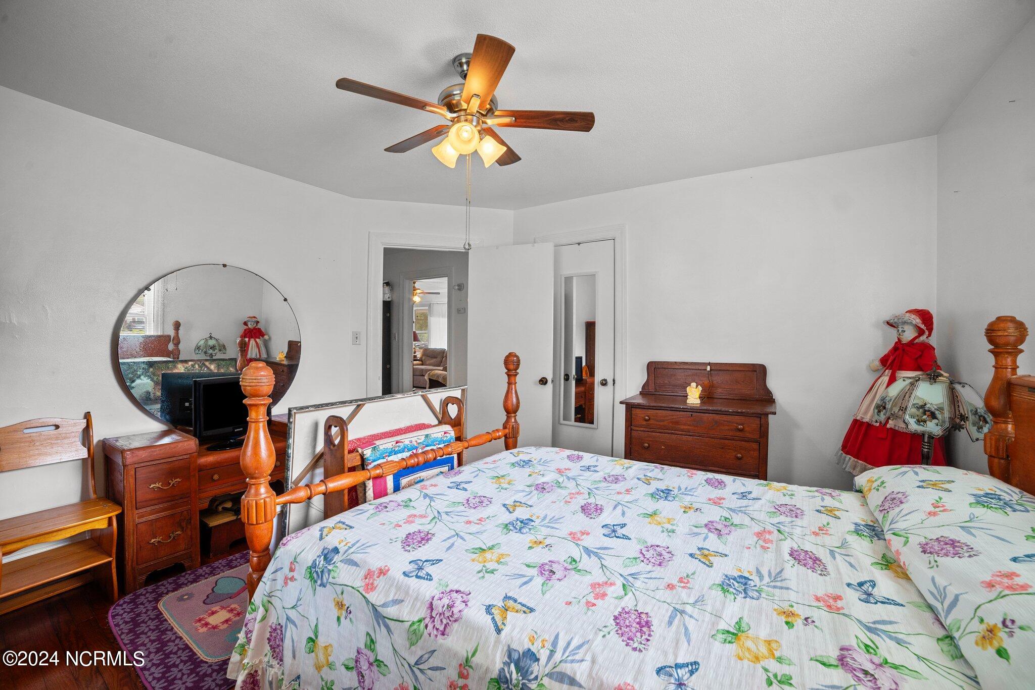 104 Ballard Street Property Photo 20