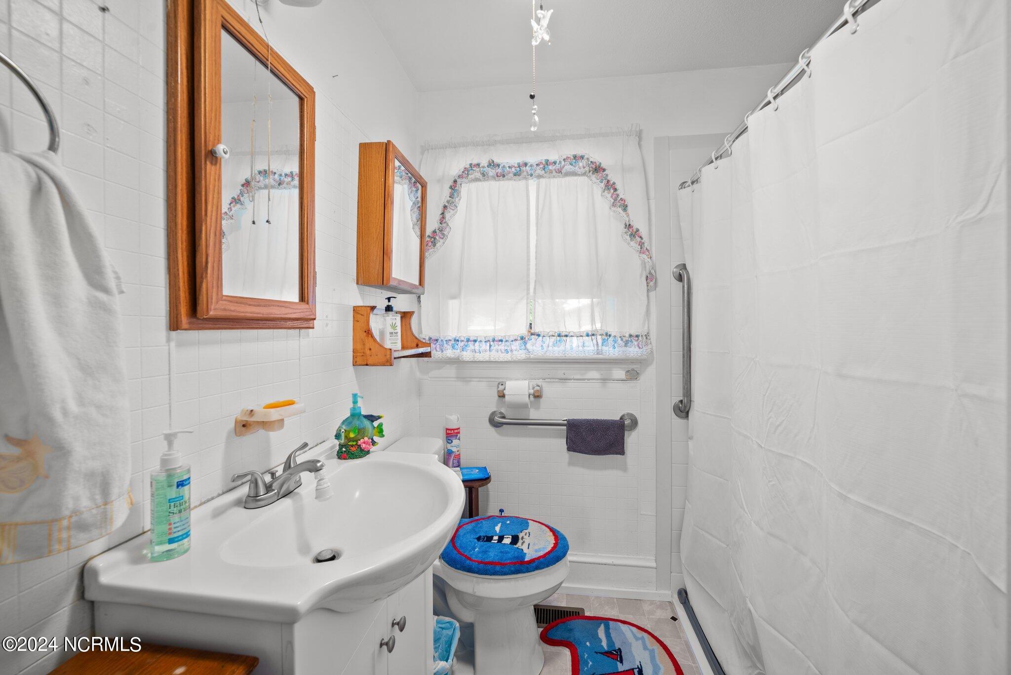 104 Ballard Street Property Photo 22