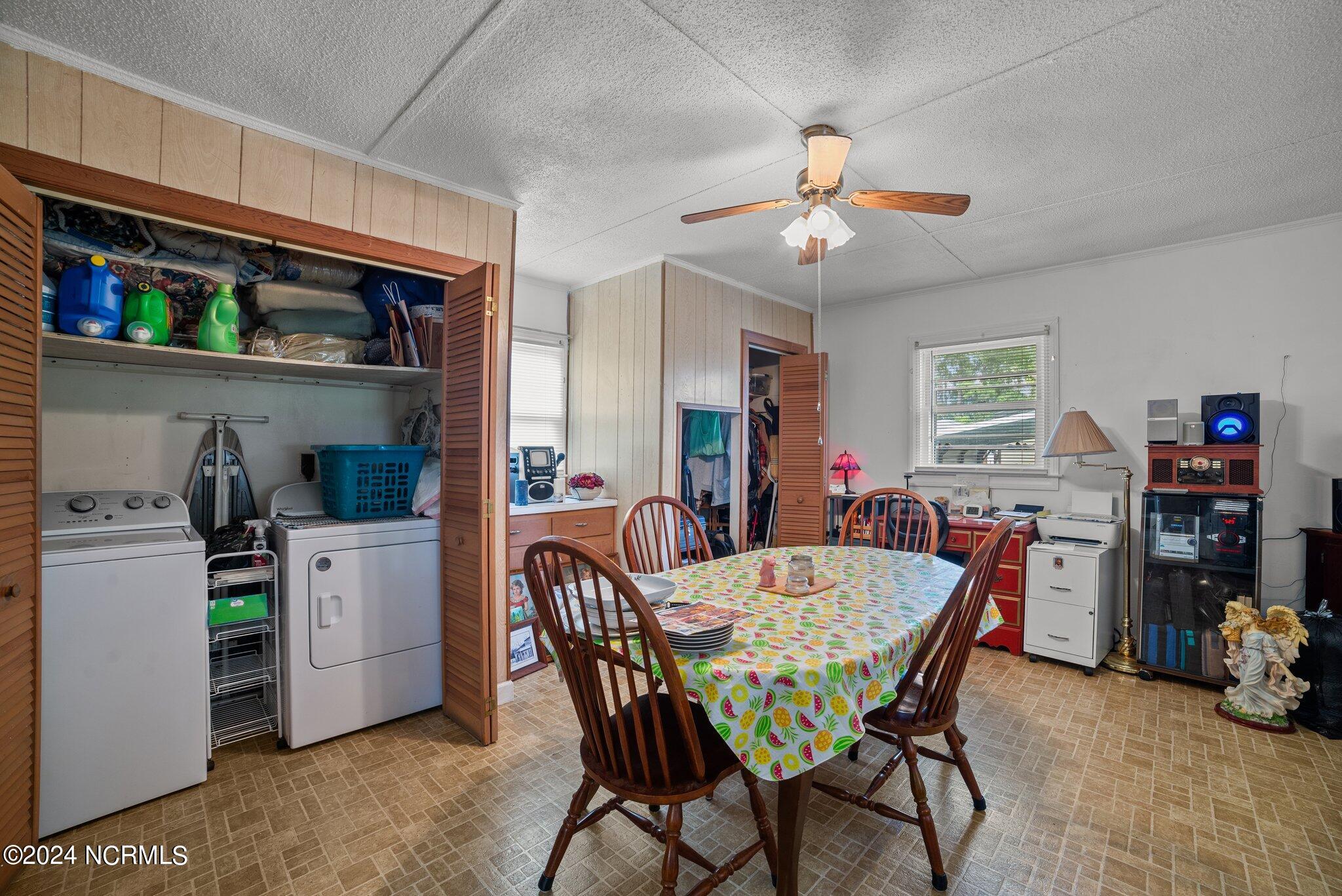 104 Ballard Street Property Photo 31