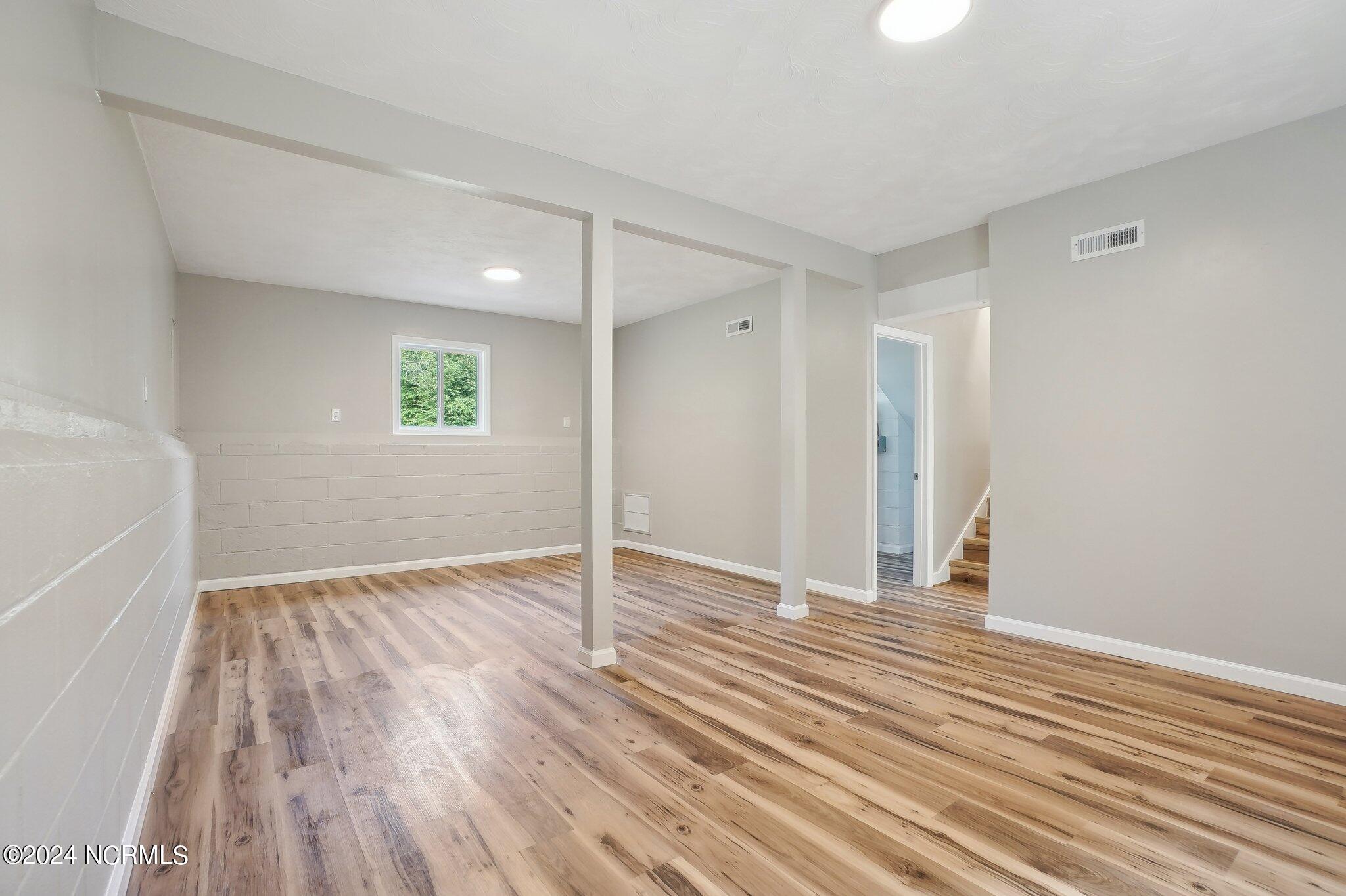 1379 Juniper Lake Road Property Photo 28