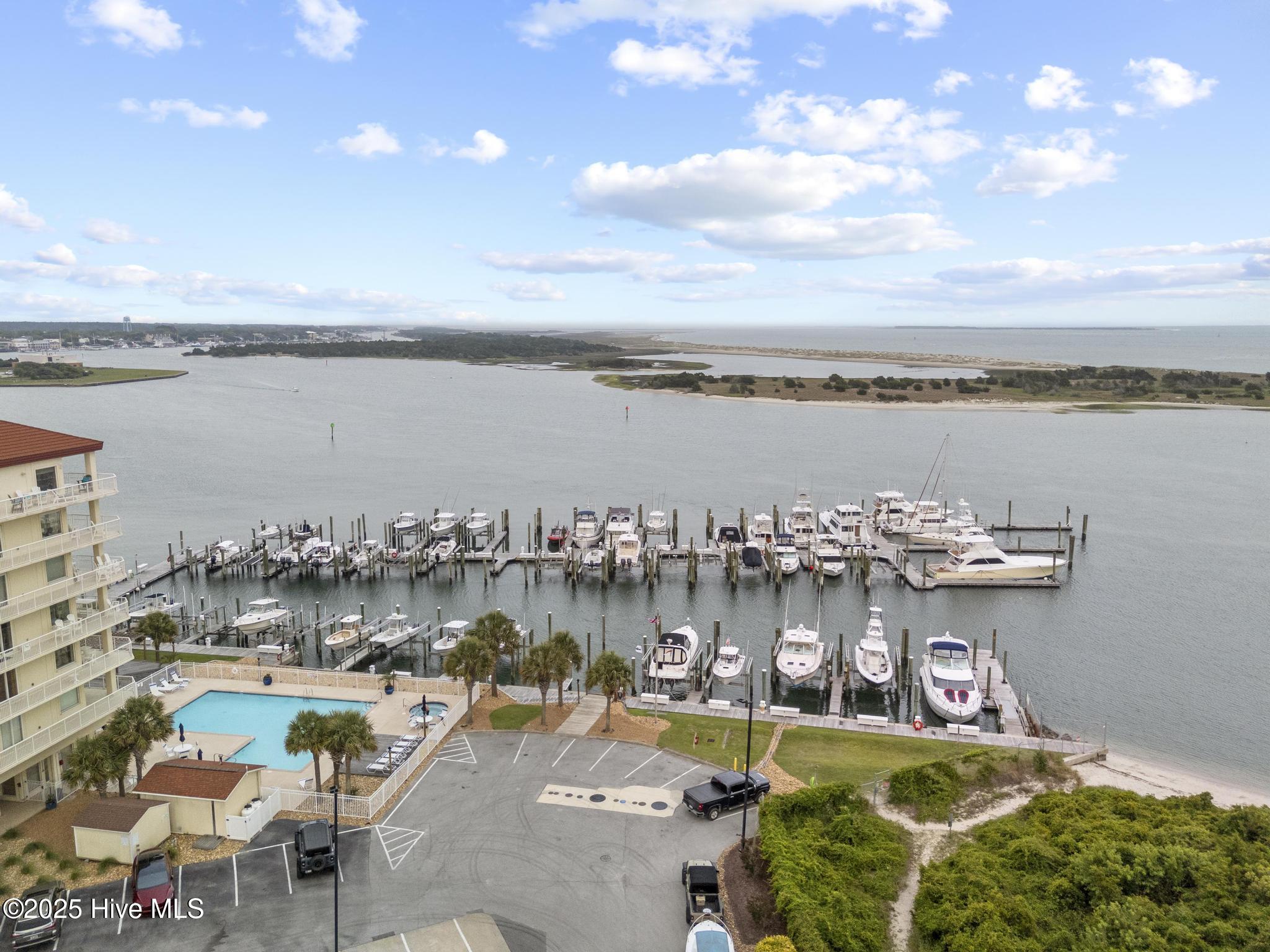 100 Olde Town Yacht Club Drive B17 Property Photo 8
