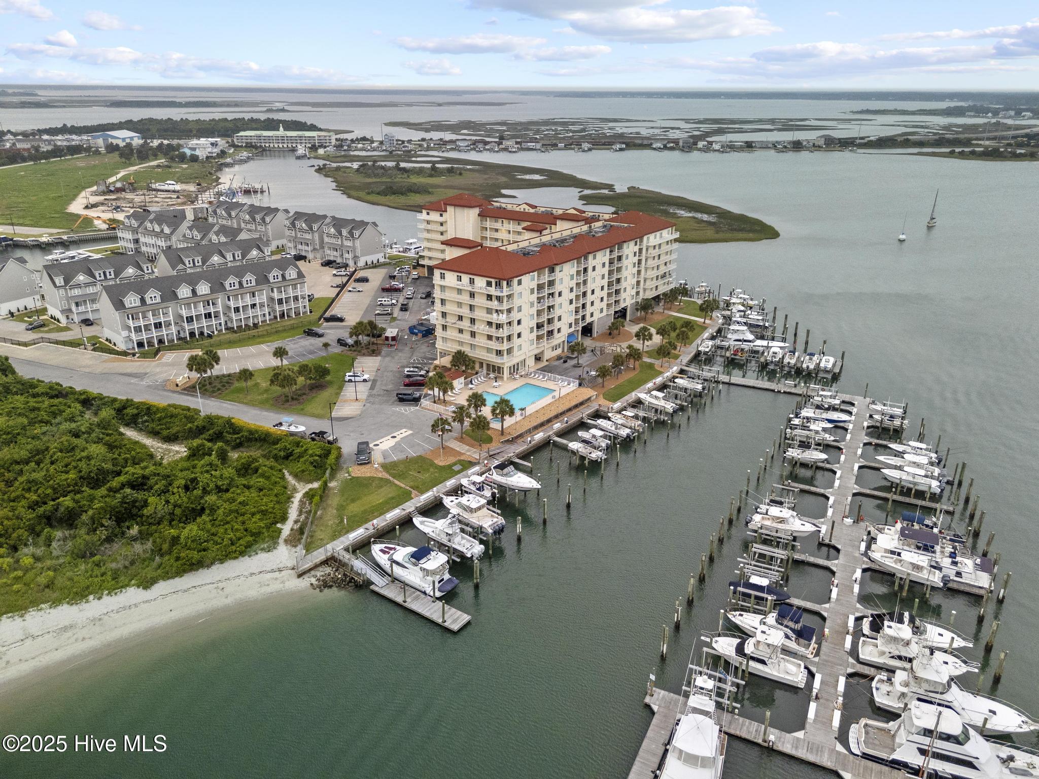 100 Olde Town Yacht Club Drive B17 Property Photo 10