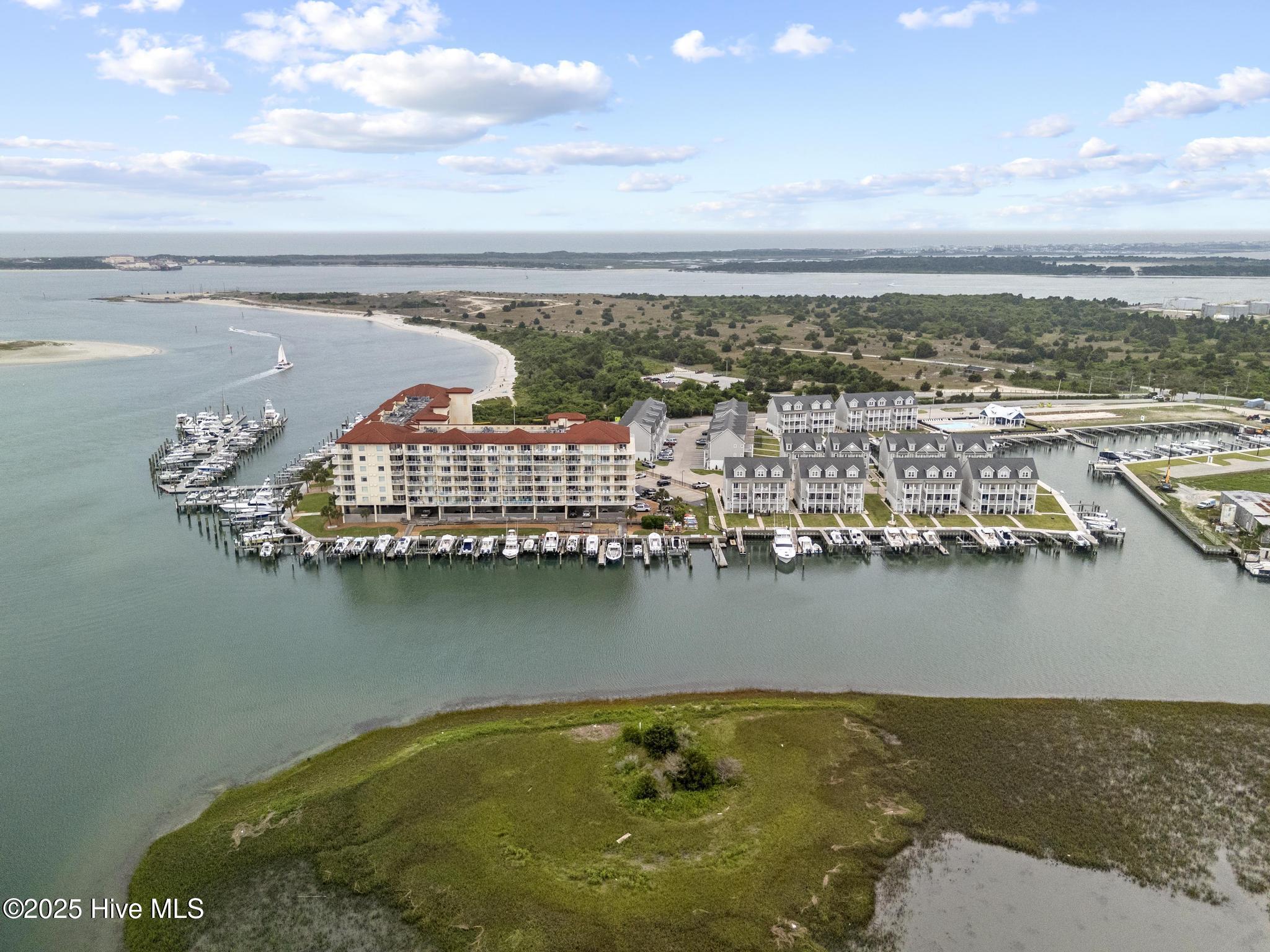 100 Olde Town Yacht Club Drive B17 Property Photo 17