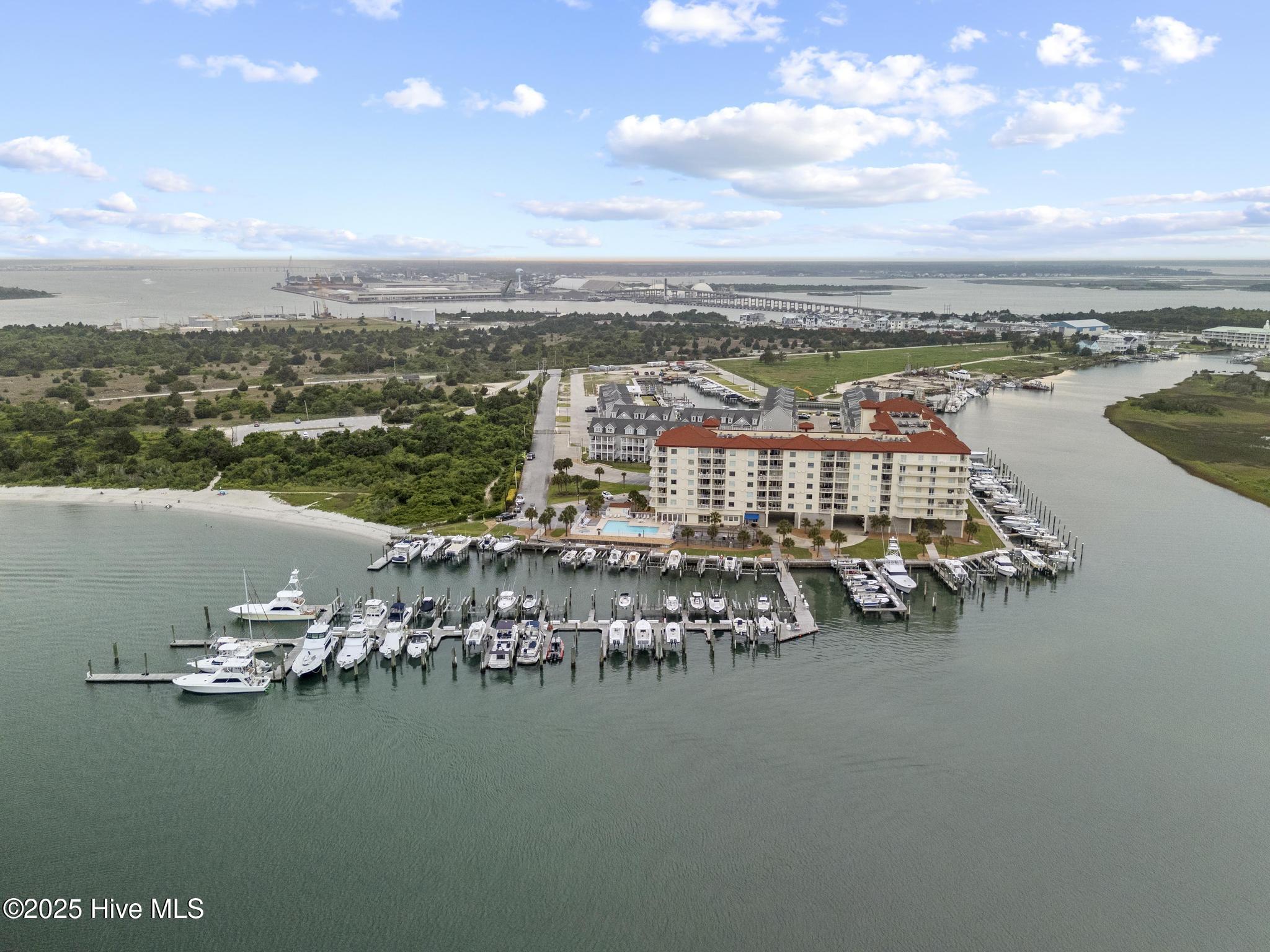 100 Olde Town Yacht Club Drive B17 Property Photo 19
